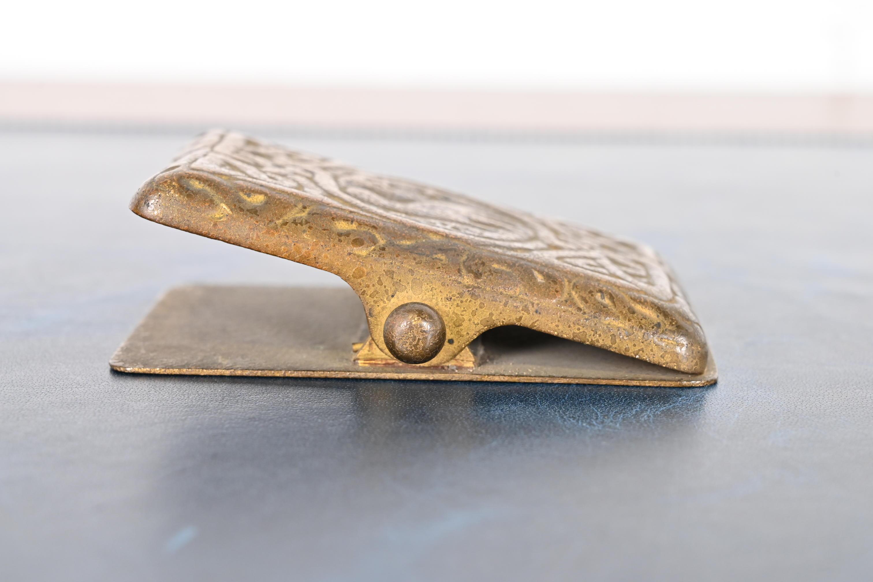 Bronzo Tiffany Studios New York Zodiac Pattern Bronze Paper Clip in vendita