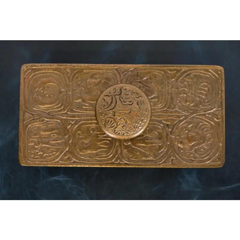 Tiffany Studios New York Zodiac Muster Bronze Rocker Blotter im Angebot 1