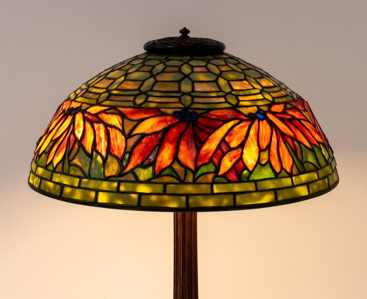 Tiffany Studios Poinsettia Tischlampe im Angebot 8