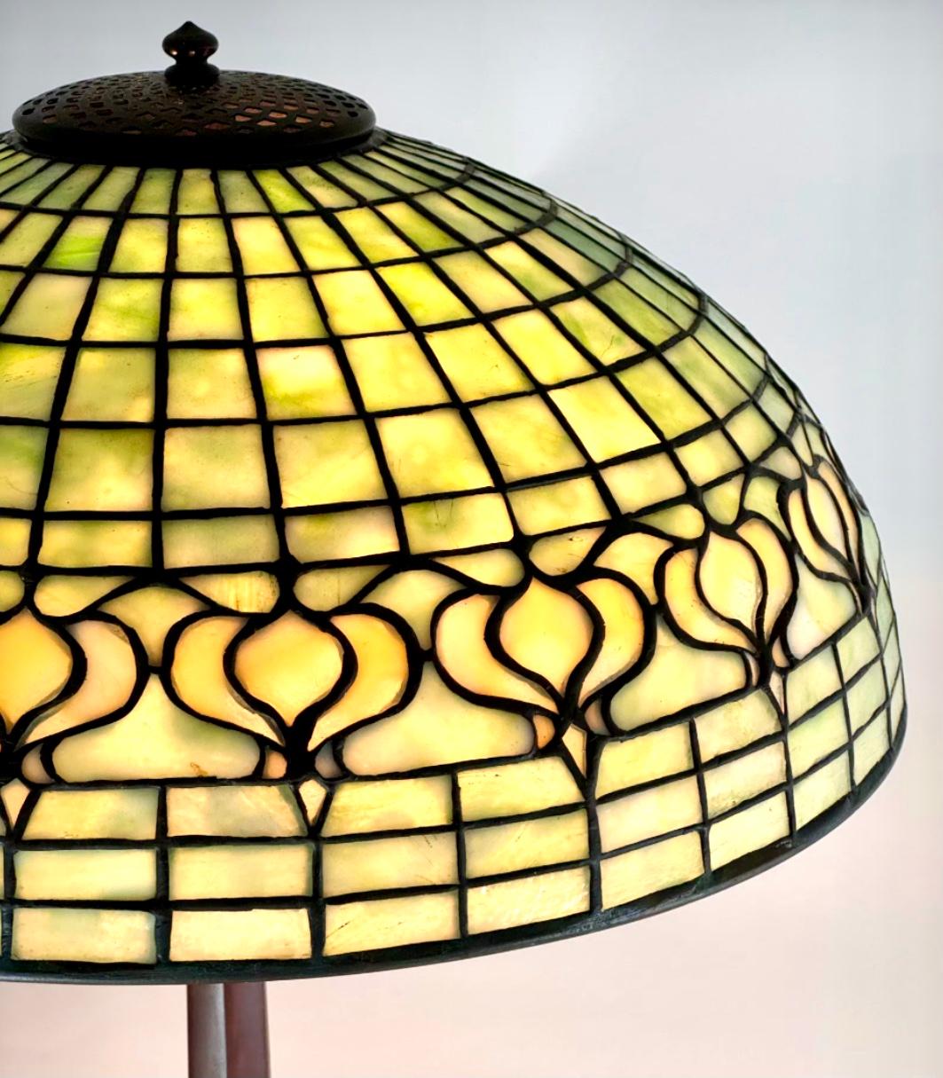 Art Nouveau Tiffany Studios Pomegranate Table Lamp For Sale