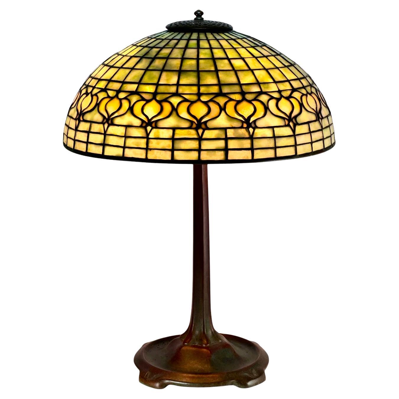Lampe de table Grenade Tiffany Studios