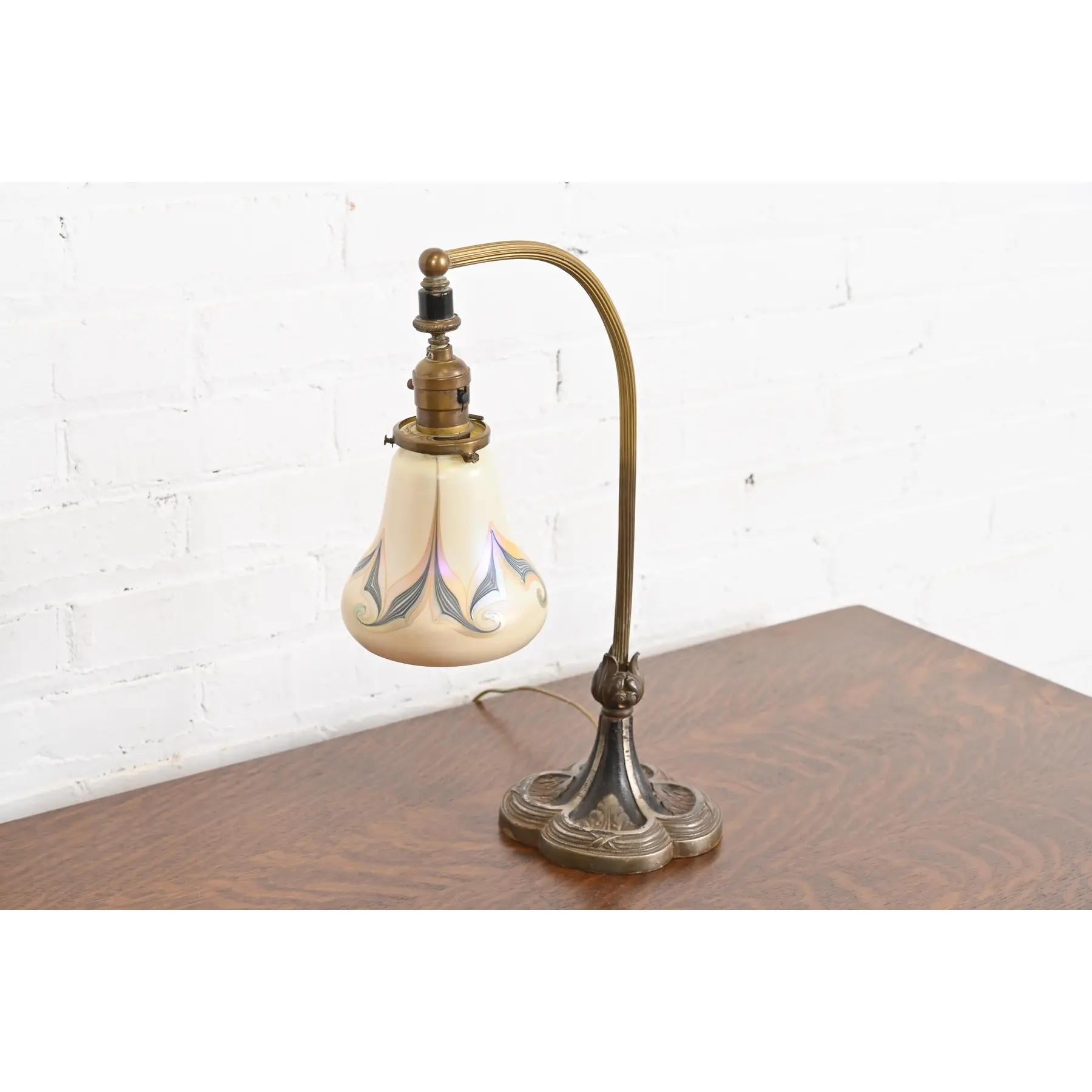 American Tiffany Studios Style Antique Art Nouveau Desk Lamp With Quezal Art Glass Shade For Sale