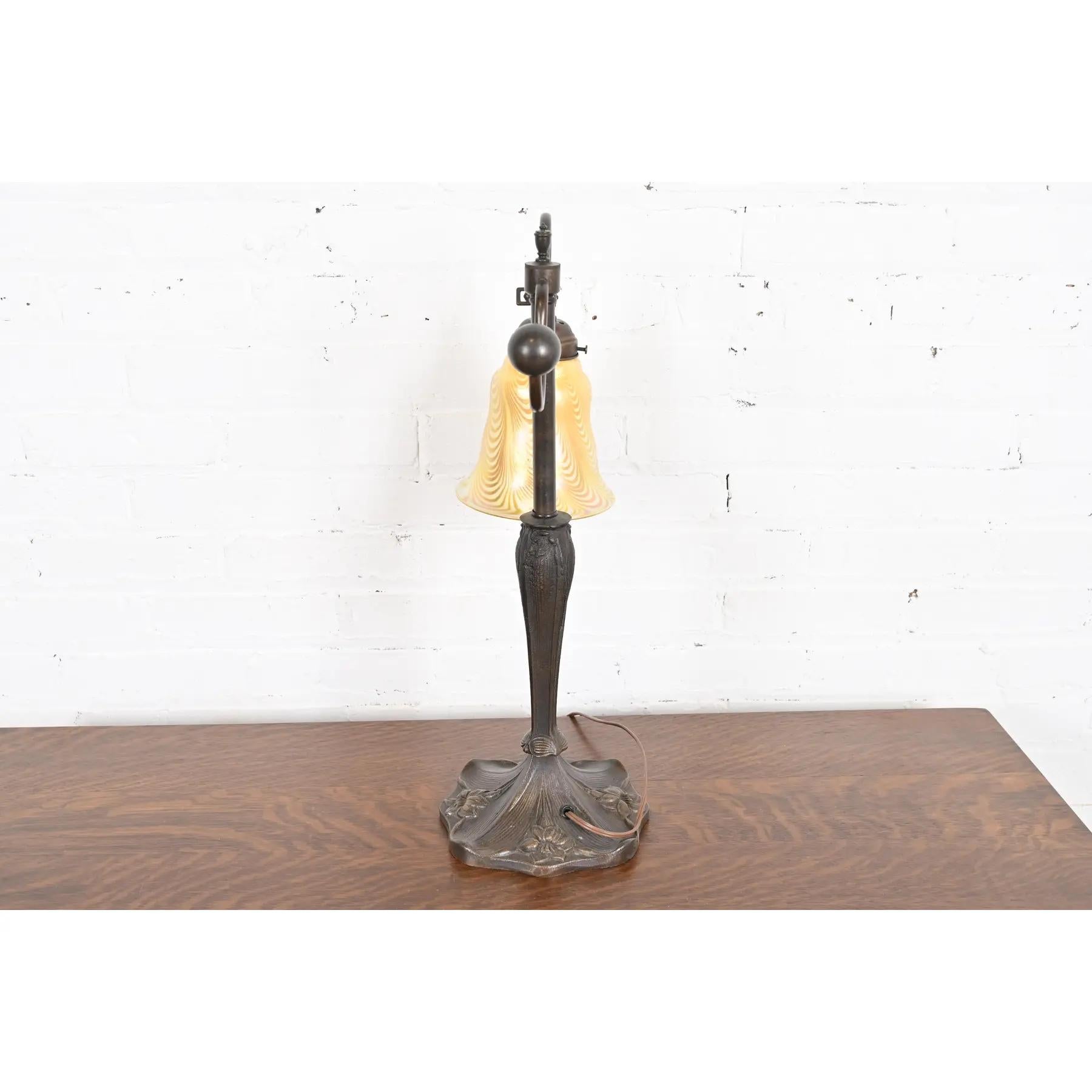 20th Century Tiffany Studios Style Art Nouveau Bronze Counterbalance Desk Lamp For Sale