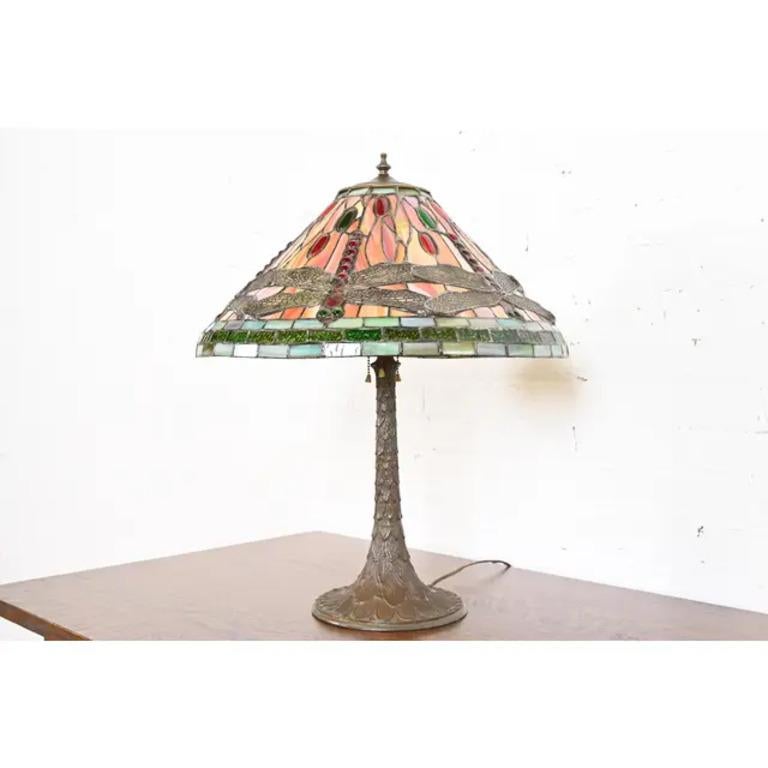 Arts and Crafts Tiffany Studios Style Arts & Crafts Bronze Table Lamp With Dragonfly Shade For Sale