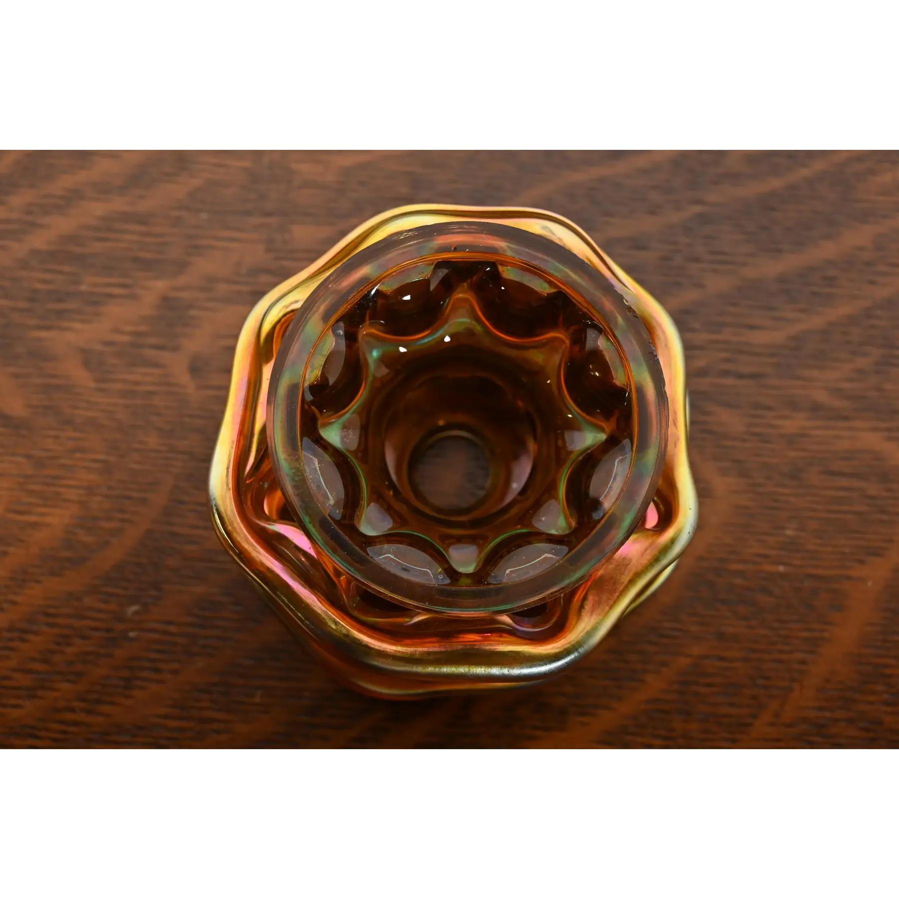 Vetro artistico Rana fiore in vetro iridescente in stile Tiffany Studios in vendita