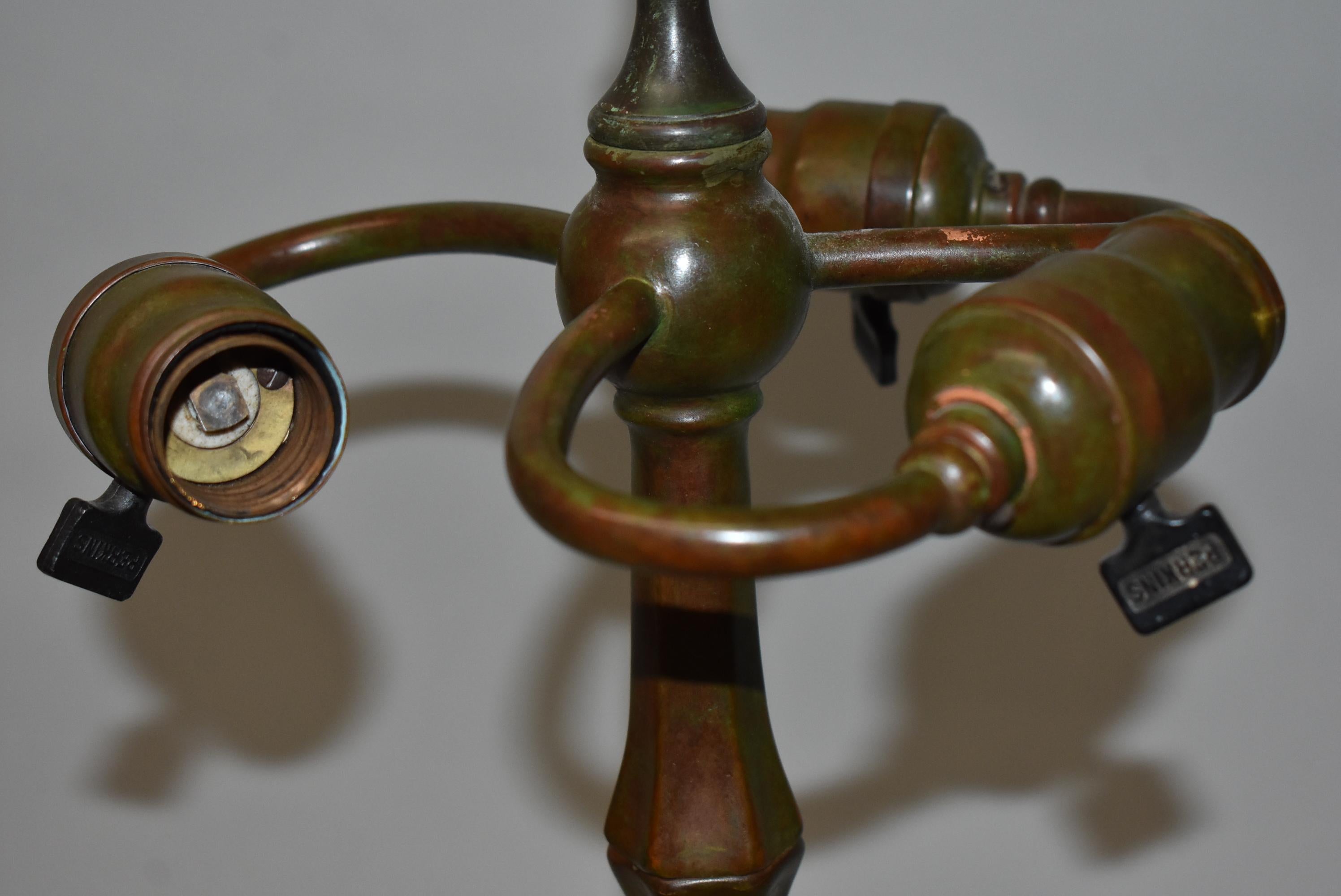 Tiffany Studios Lampe en verre au plomb 