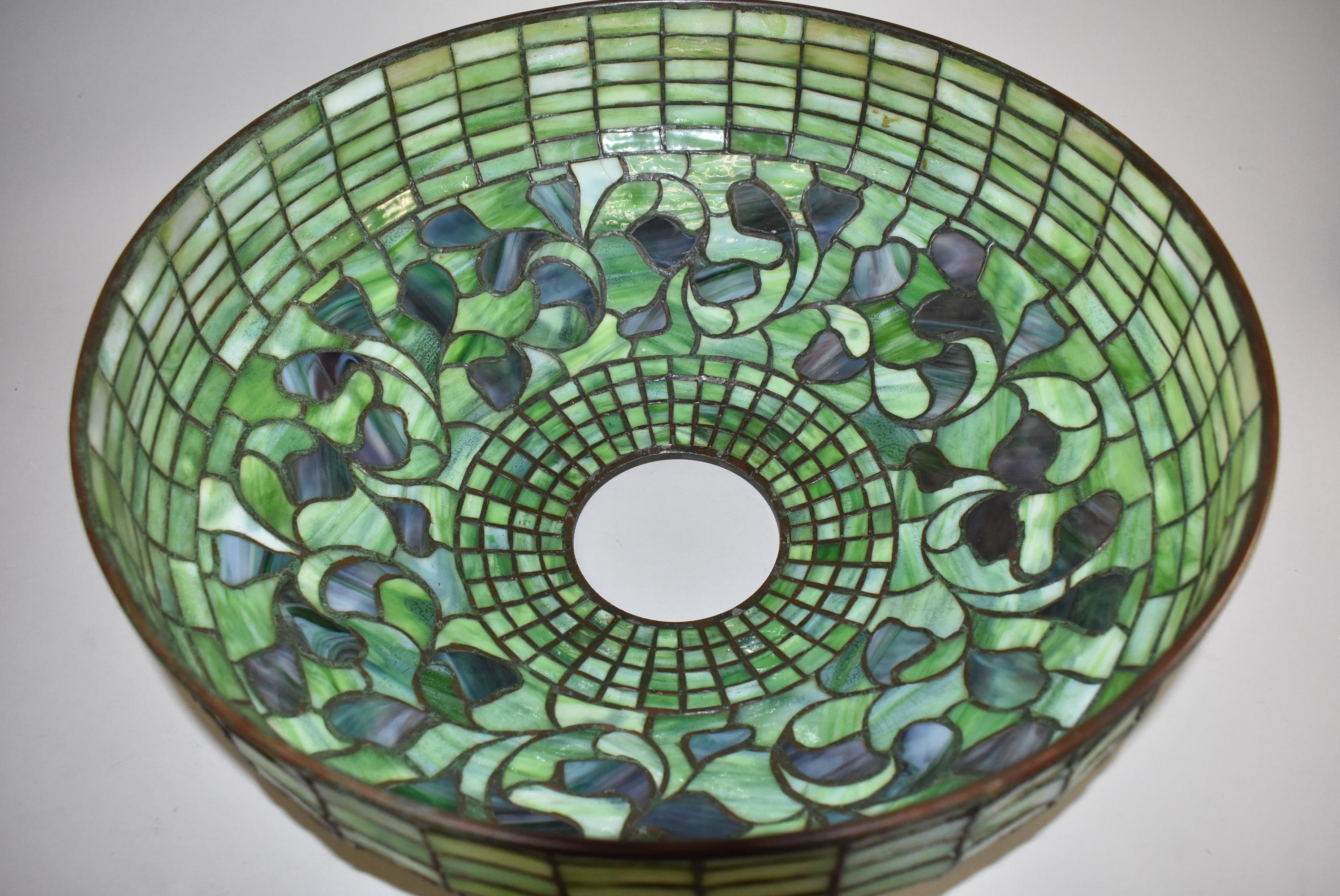 Tiffany Studios Lampe en verre au plomb 
