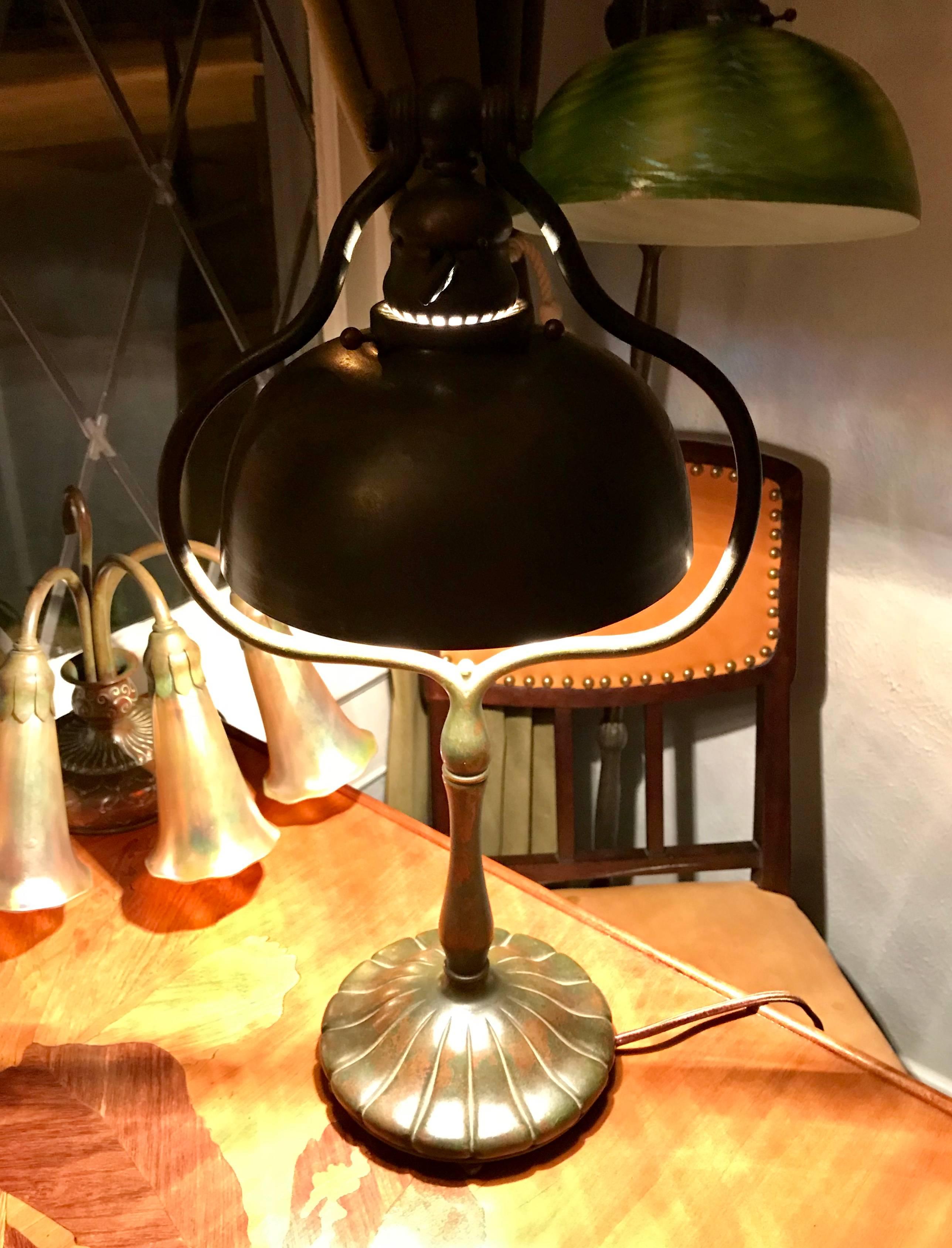 Tiffany Studios Tall Bronze Harp Table Desk Lamp New York, 1915 In Excellent Condition In Dallas, TX