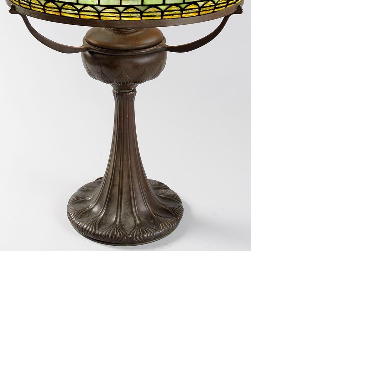 Art Nouveau Tiffany Studios 'Tyler' Table Lamp