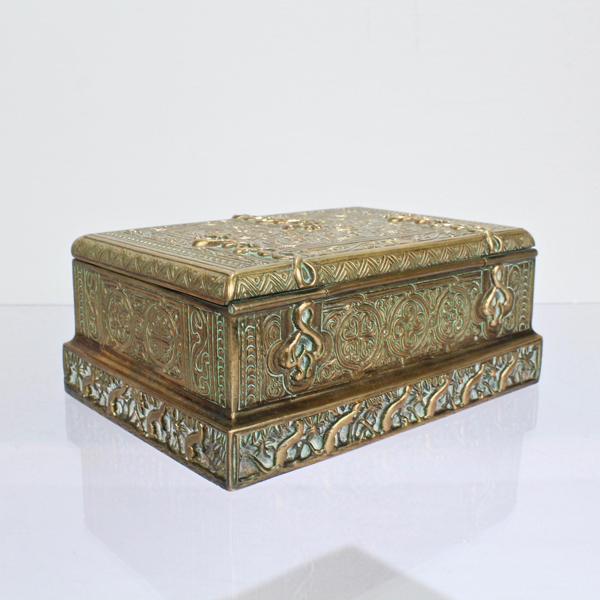 Tiffany Studios Venetian Pattern Bronze Desk or Dresser Box No. 1680  In Good Condition In Philadelphia, PA