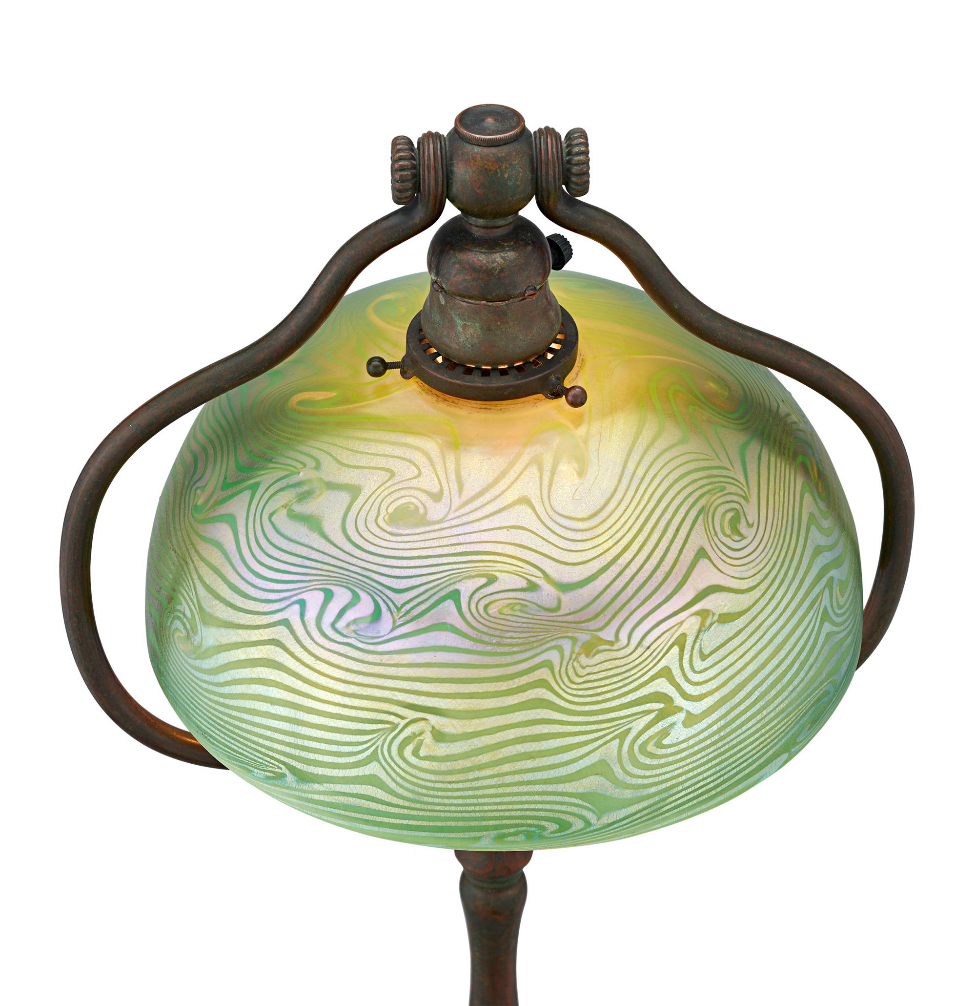 Tiffany Studios Wave Glass Floor Lamp In Excellent Condition For Sale In New Orleans, LA