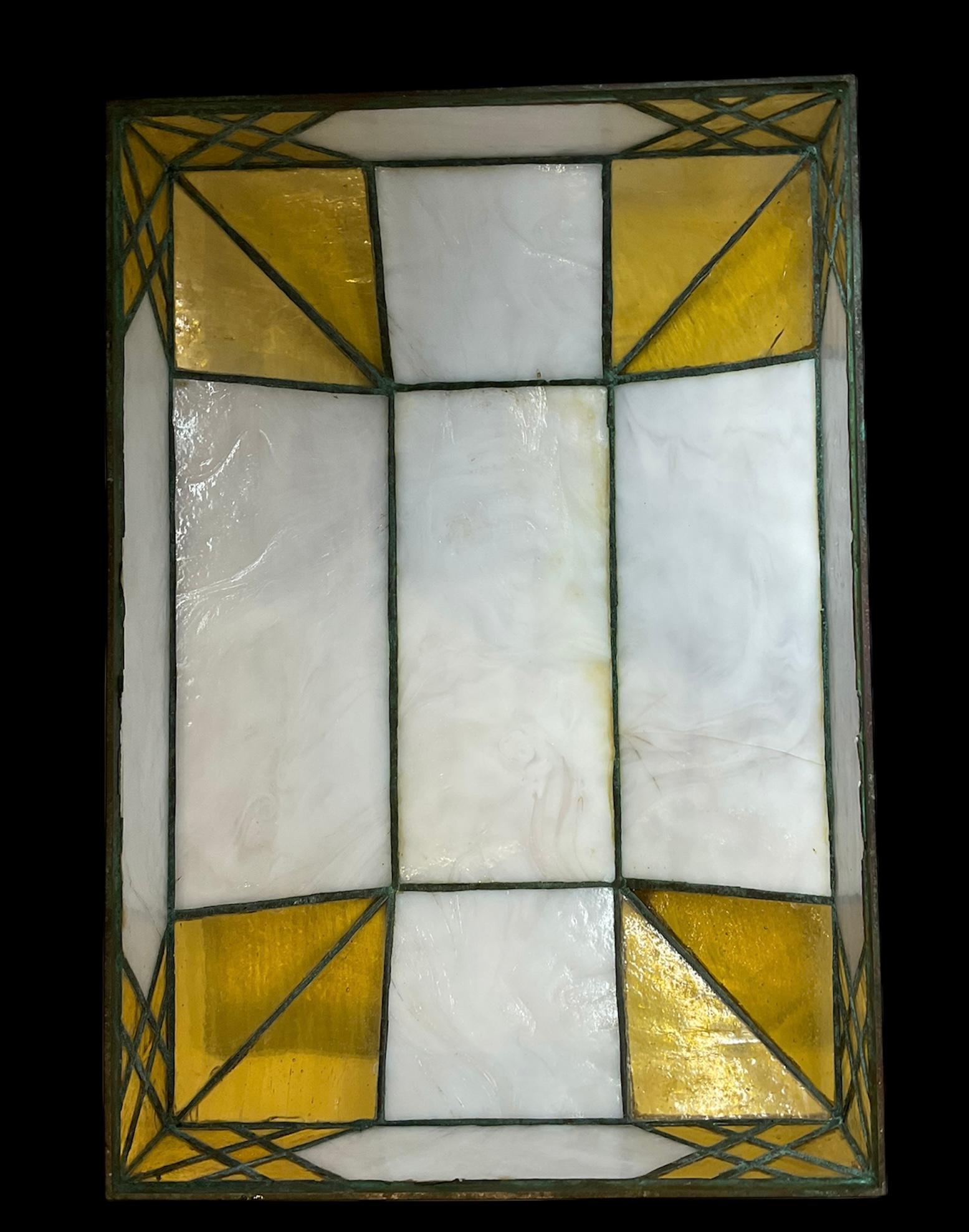 Tiffany Style Art Deco Stained Glass Rectangular Desk/Table Lamp In Good Condition In Guaynabo, PR