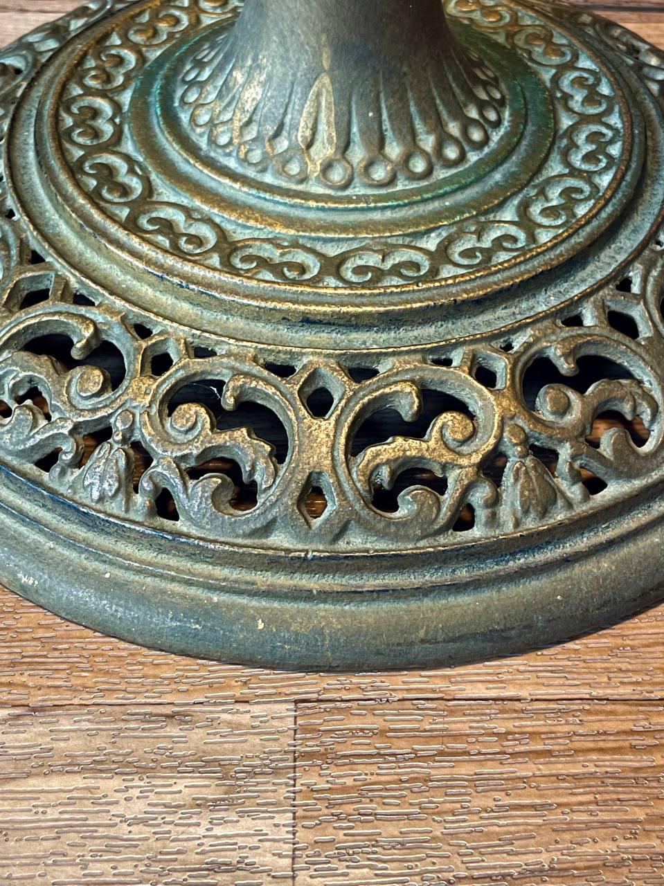 Lampadaire de style Tiffany Art Nouveau avec abat-jour en verre ambre et crème en vente 3
