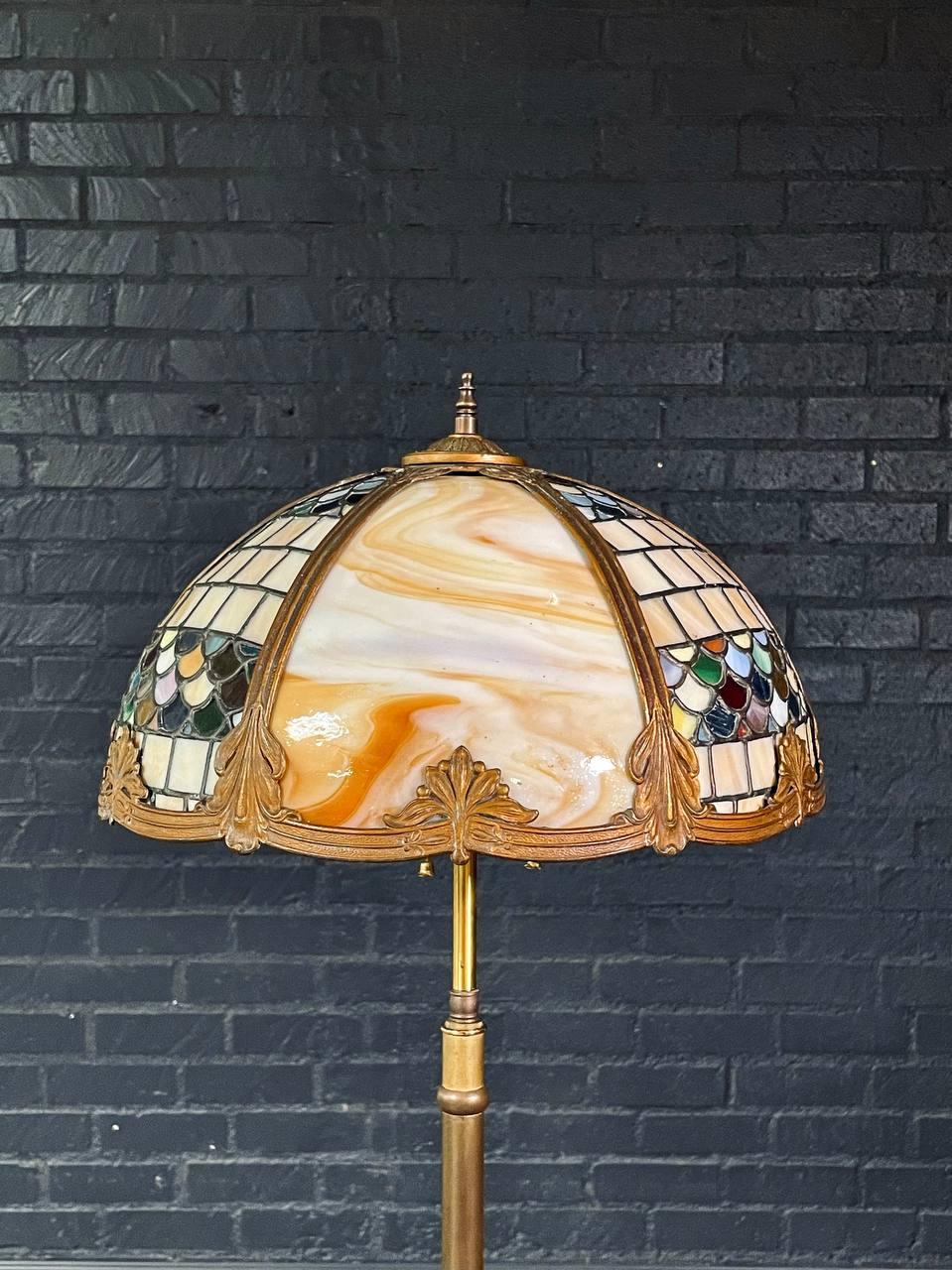 Tiffany Style Art Nouveau Style Floor Lamp w/ Slag Glass Shade In Good Condition For Sale In Los Angeles, CA