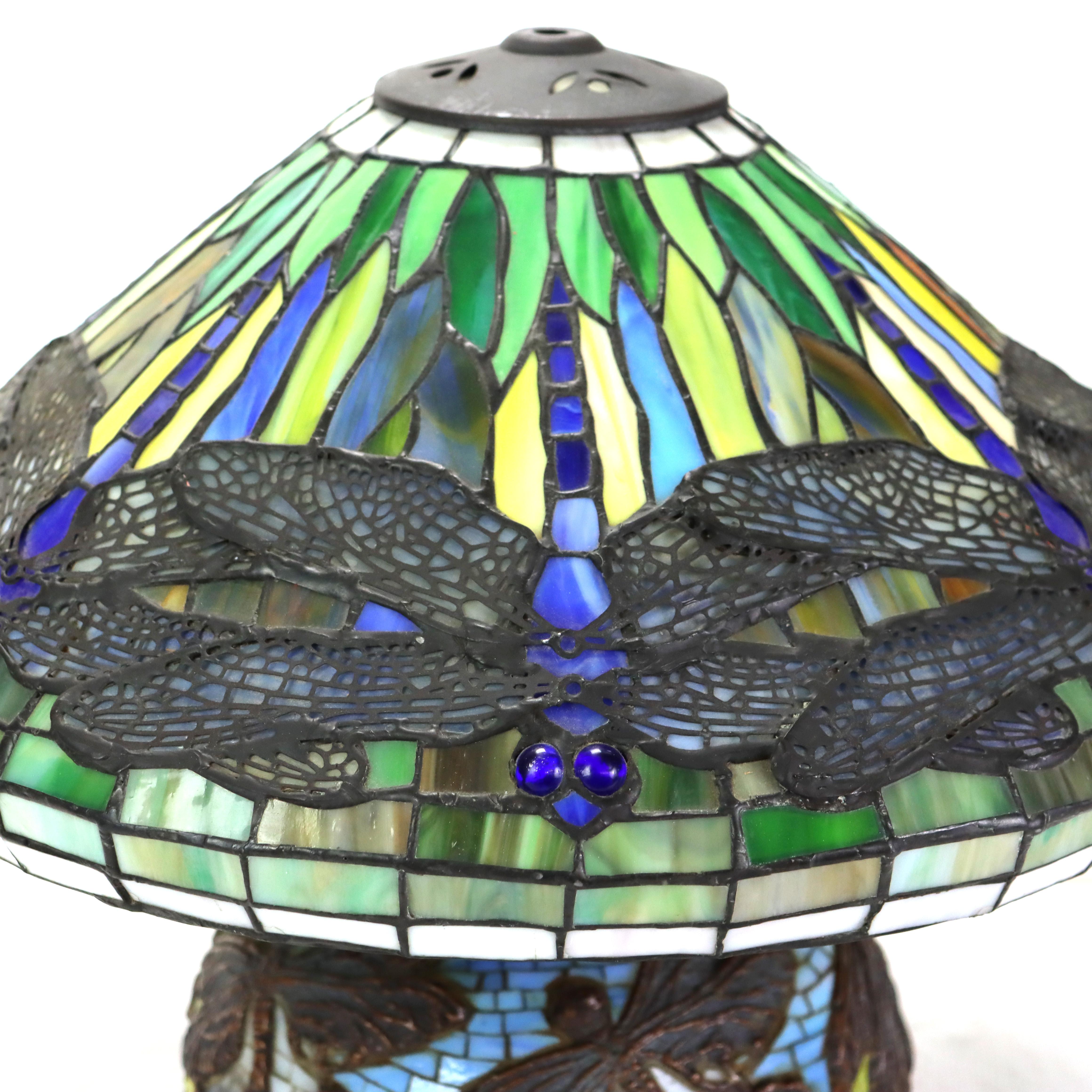 Tiffany Style Leaded Glass Table Lamp with Dragonfly Pattern 20thC In Good Condition For Sale In Big Flats, NY