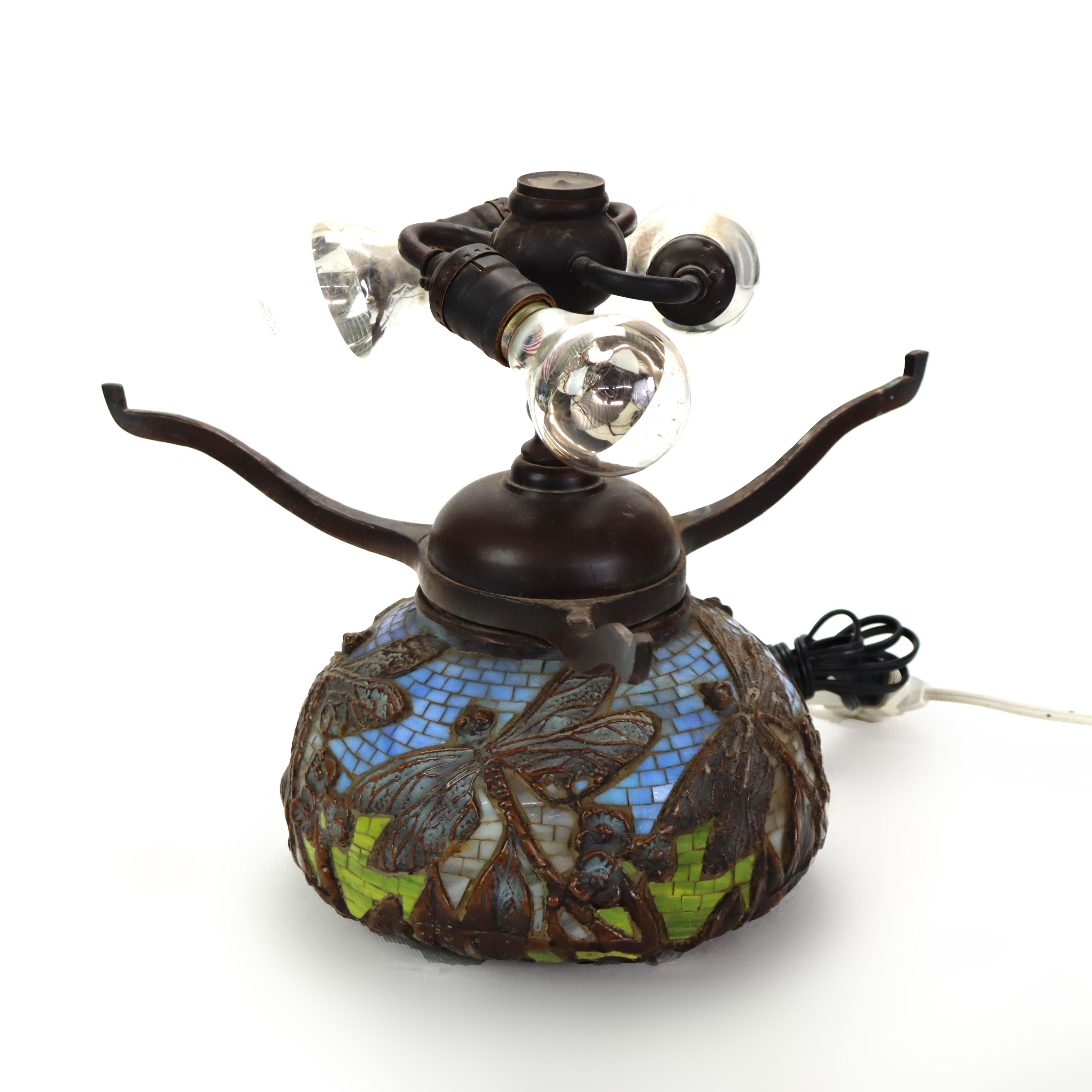 20th Century Tiffany Style Leaded Glass Table Lamp with Dragonfly Pattern 20thC For Sale