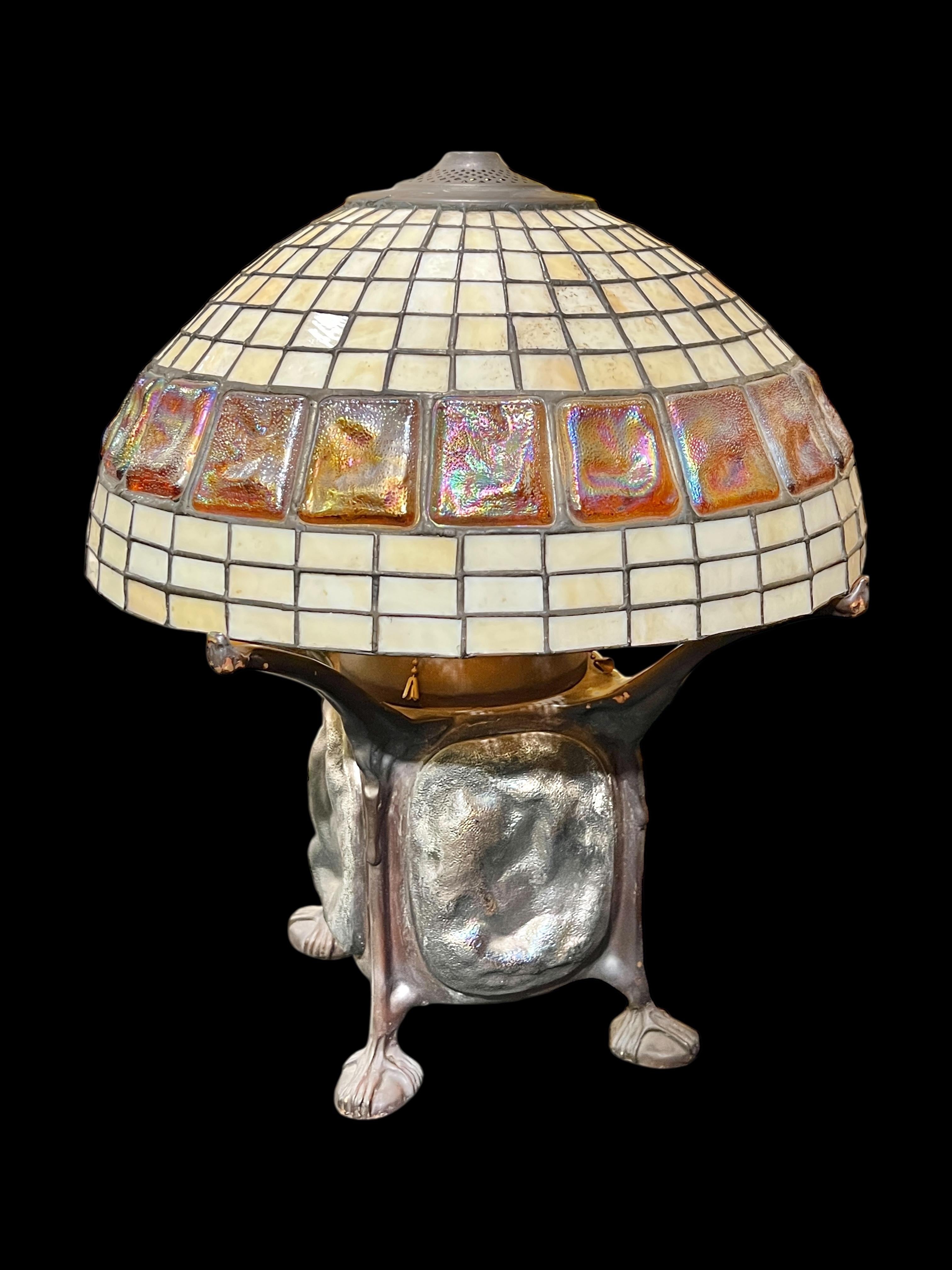 Tiffany Style Leaded Turtle Back Glass and Bronze Table Lamp For Sale 7