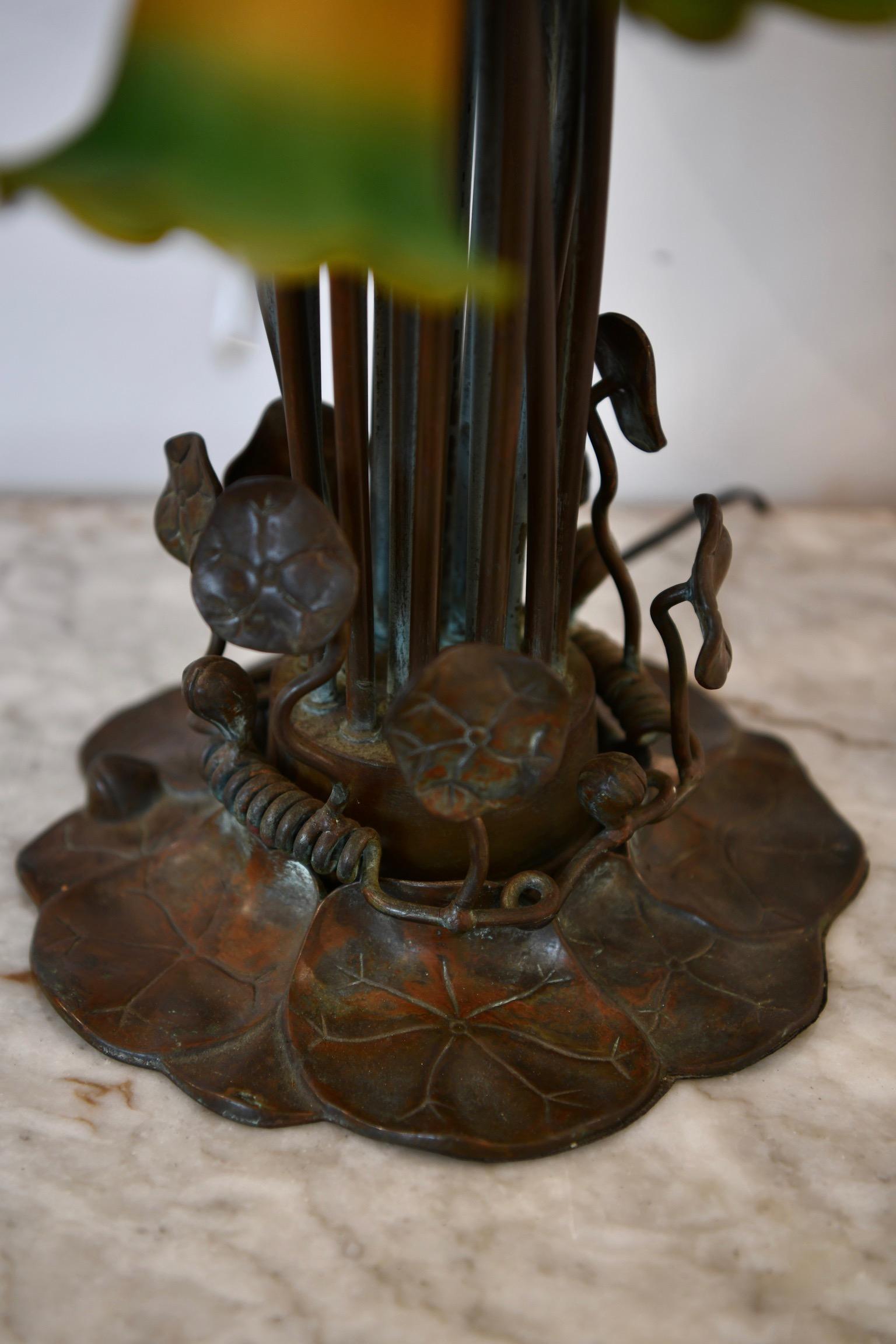 Tiffany Style Lily Table Lamp 2