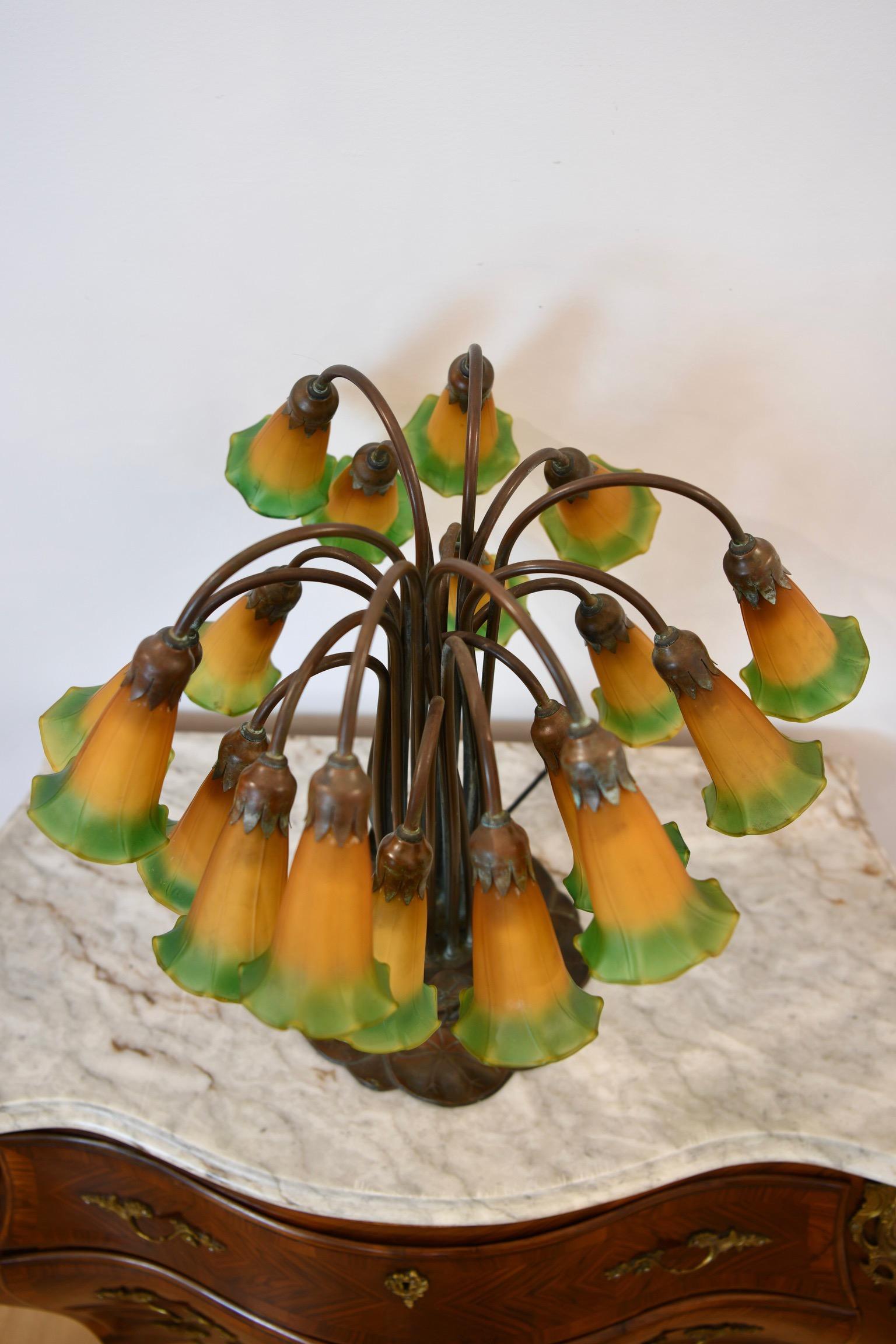 Tiffany Style Lily Table Lamp 9