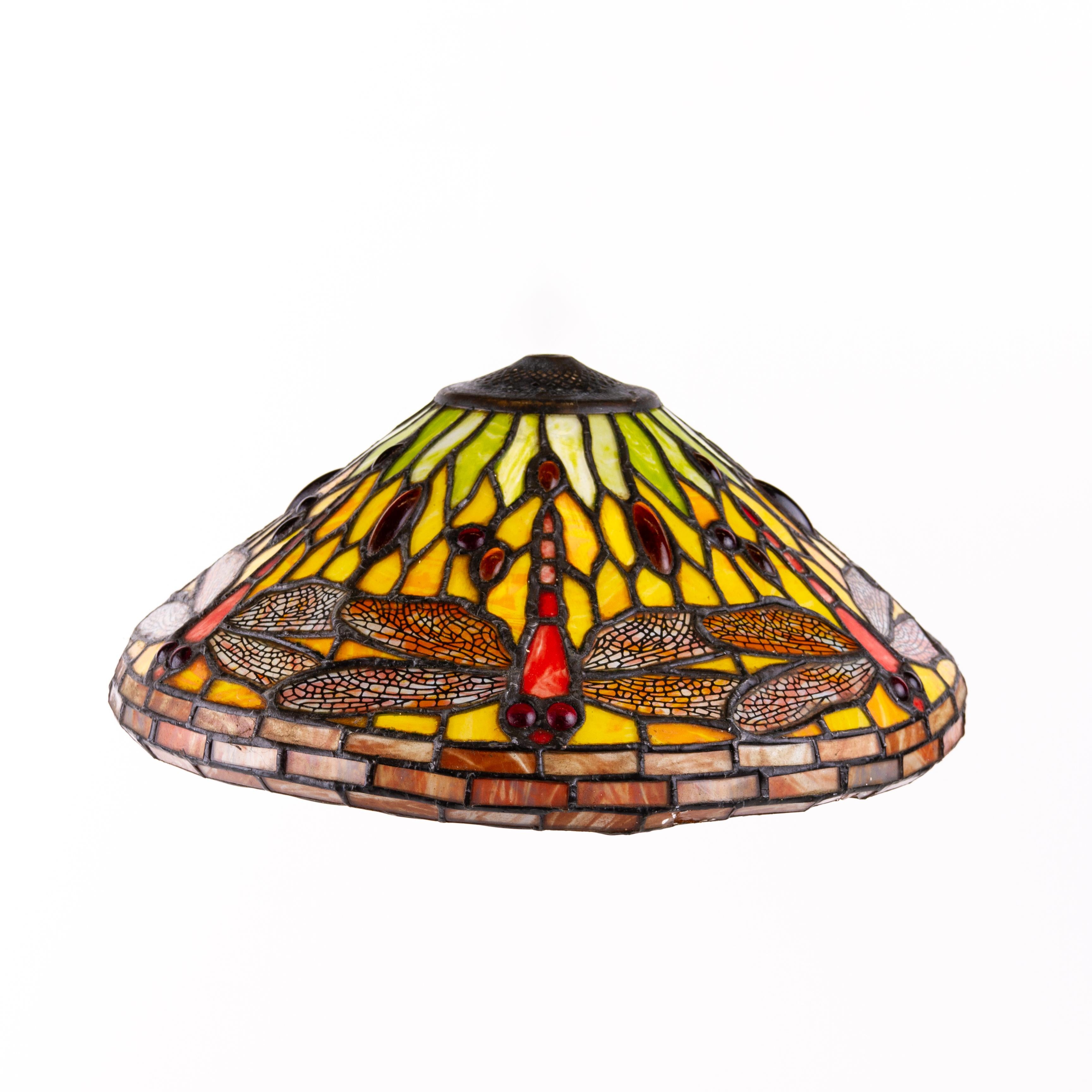 Tiffany Style Stained-Glass Dragonfly Lamp Shade
Good condition

Free international shipping.