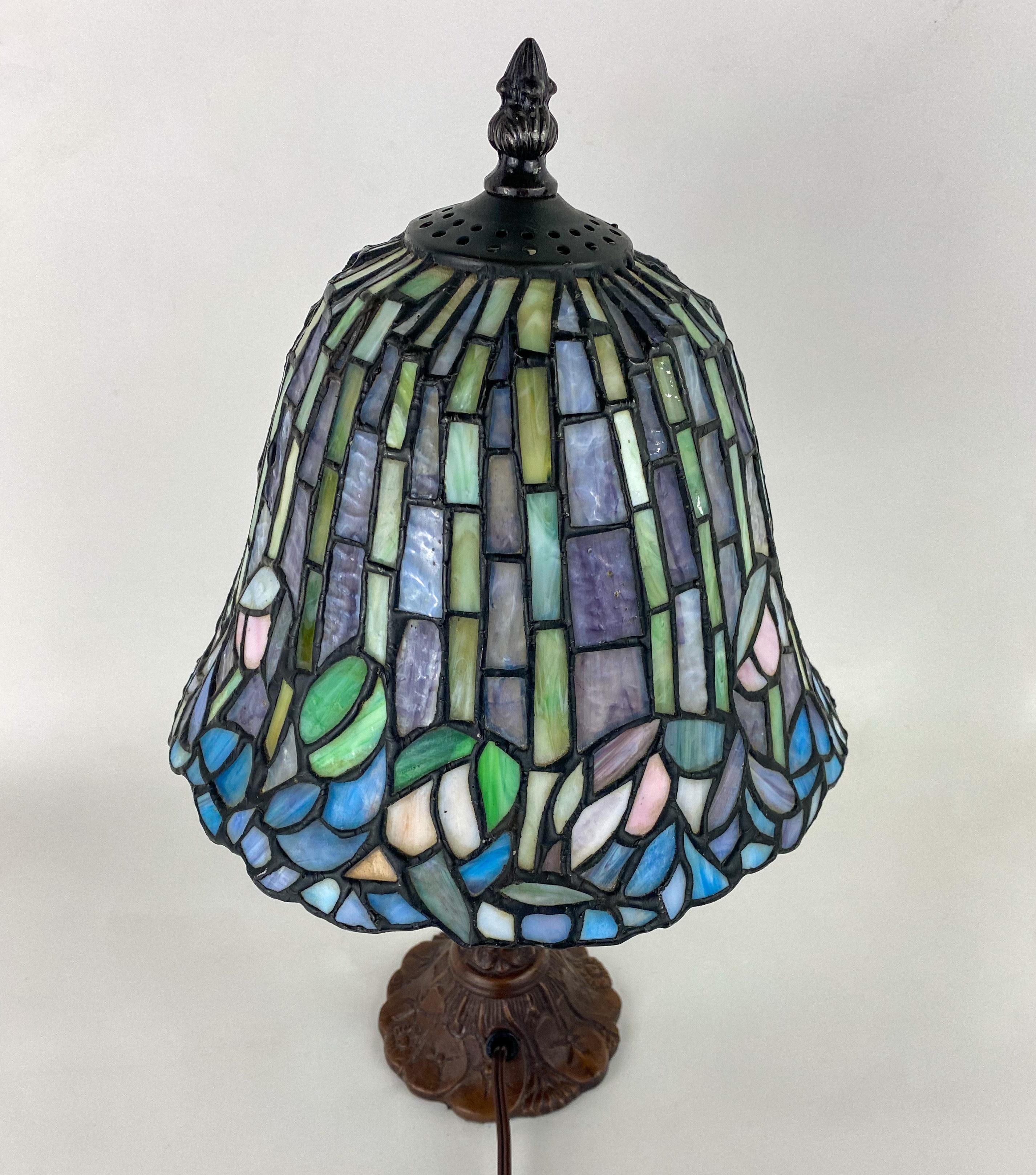 American Classical Tiffany Style Stained Glass Small Table Lamp