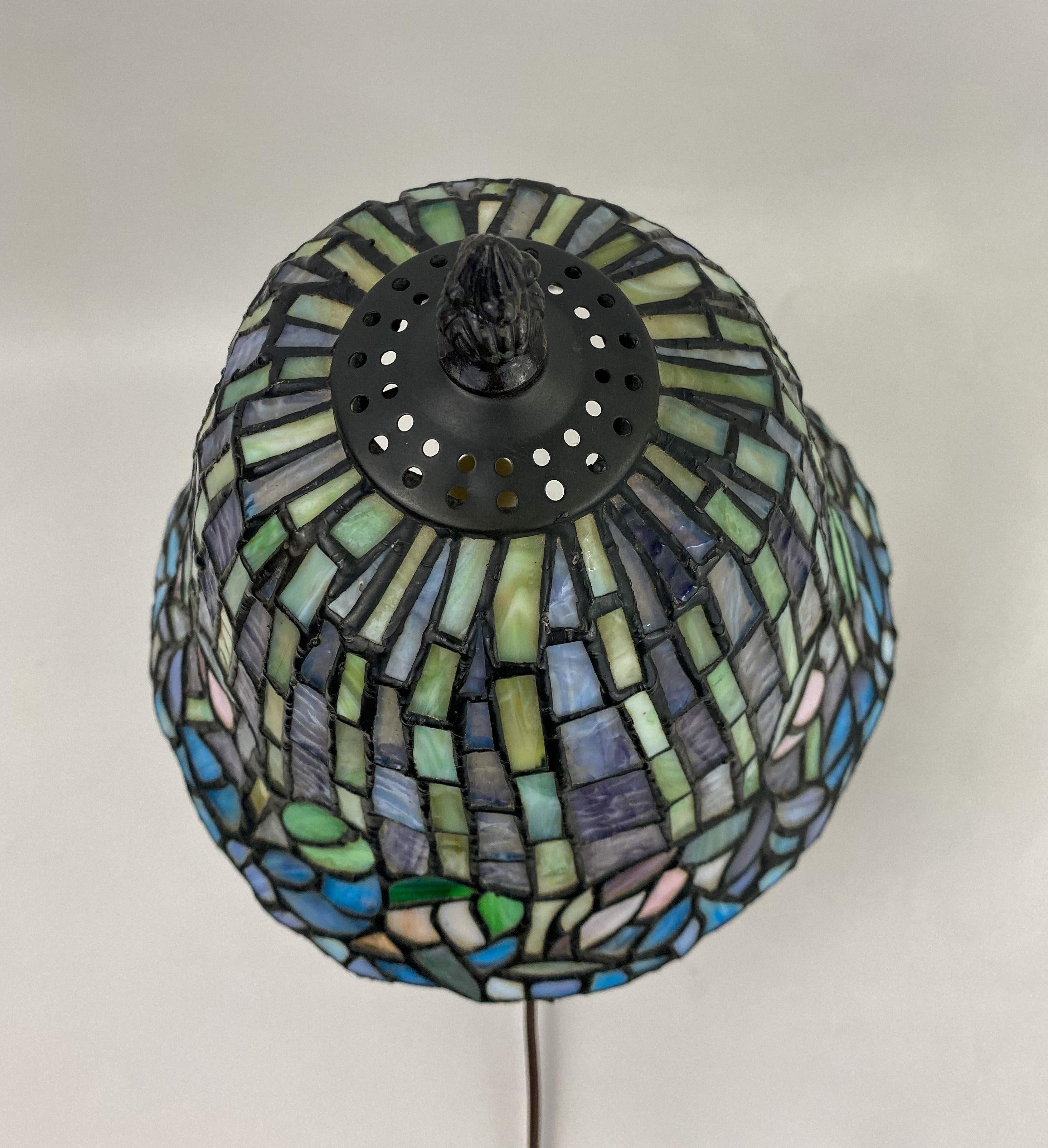 Tiffany Style Stained Glass Small Table Lamp In Good Condition In Plainview, NY