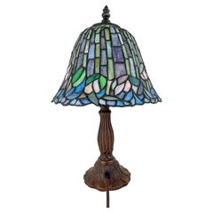 Used Tiffany Style Stained Glass Small Table Lamp