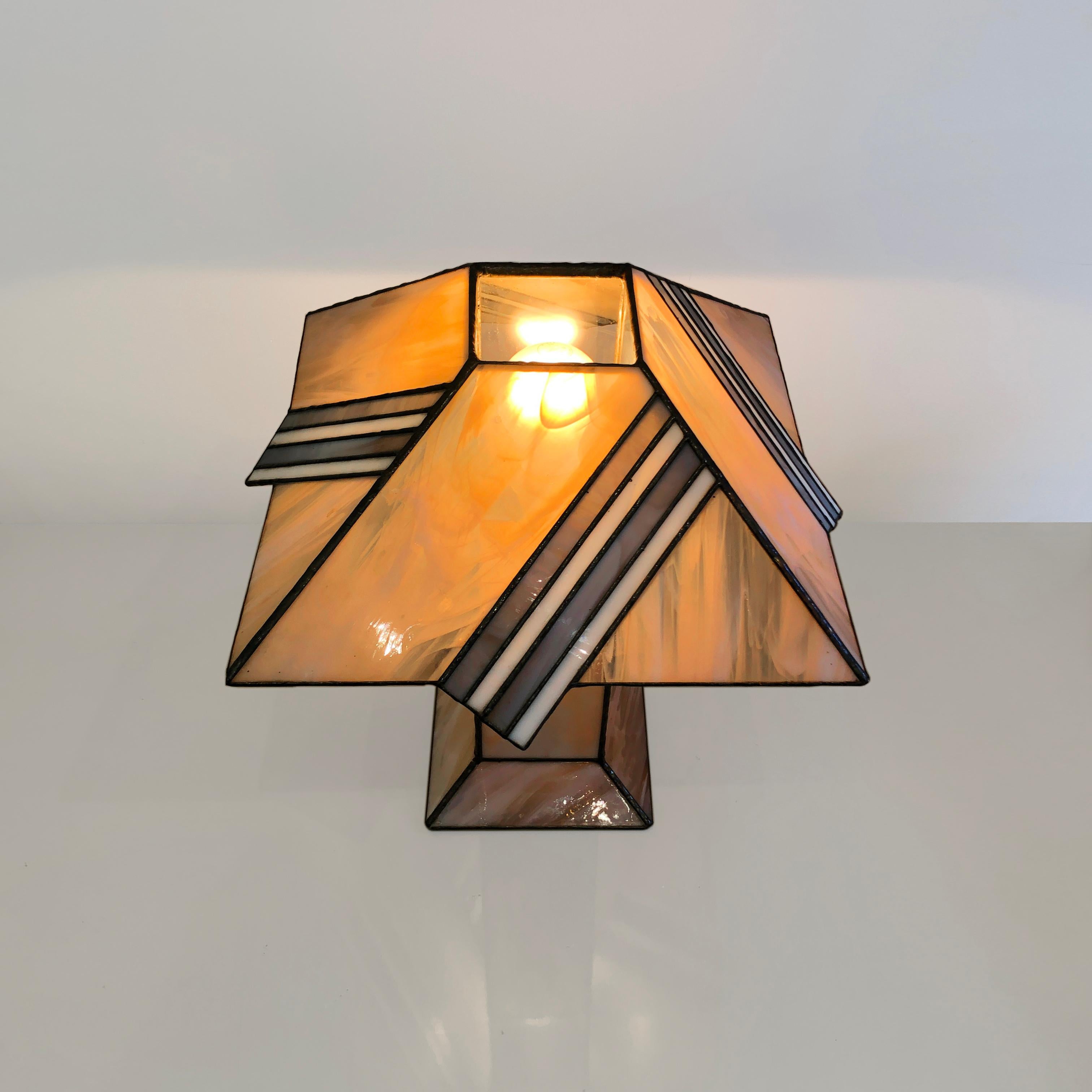 Pink Tiffany Style Stained Glass Table Lamp 1980s 1970s Vintage Postmodern 2