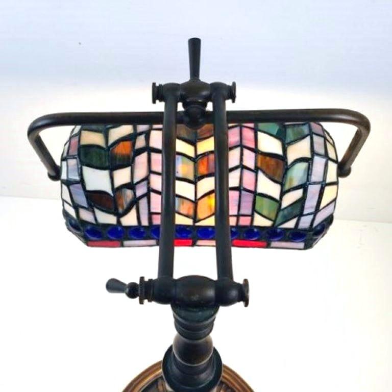 Tiffany Style Stained glass Tischlampe oder Schreibtischlampe, 1950er Jahre im Angebot 4