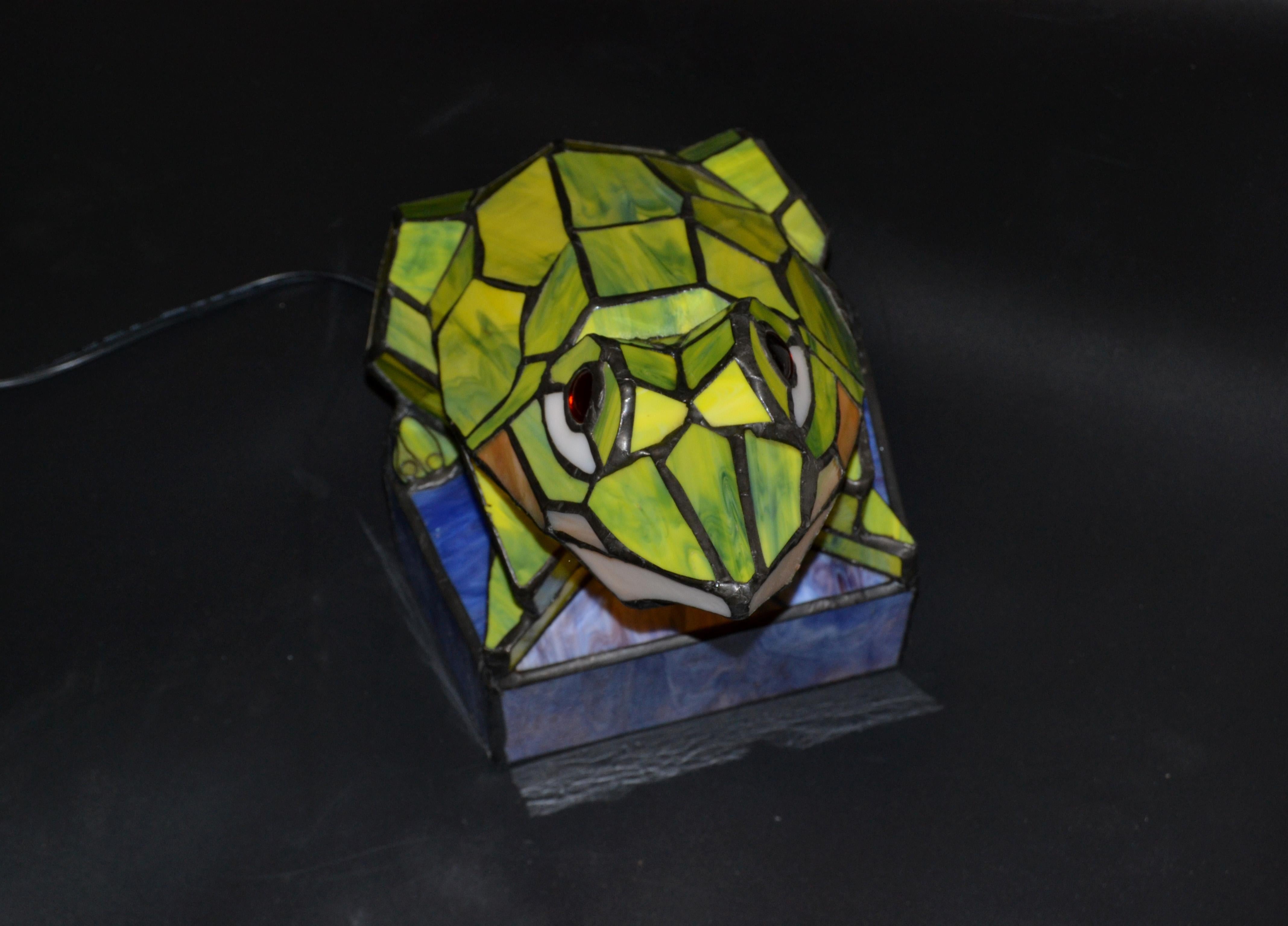 Metal Stained Green Art Glass Frog Table Lamp Animal Sculpture Lamp For Sale