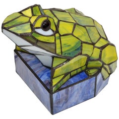 Stained Green Art Glass Frog Table Lamp Animal Sculpture Lamp