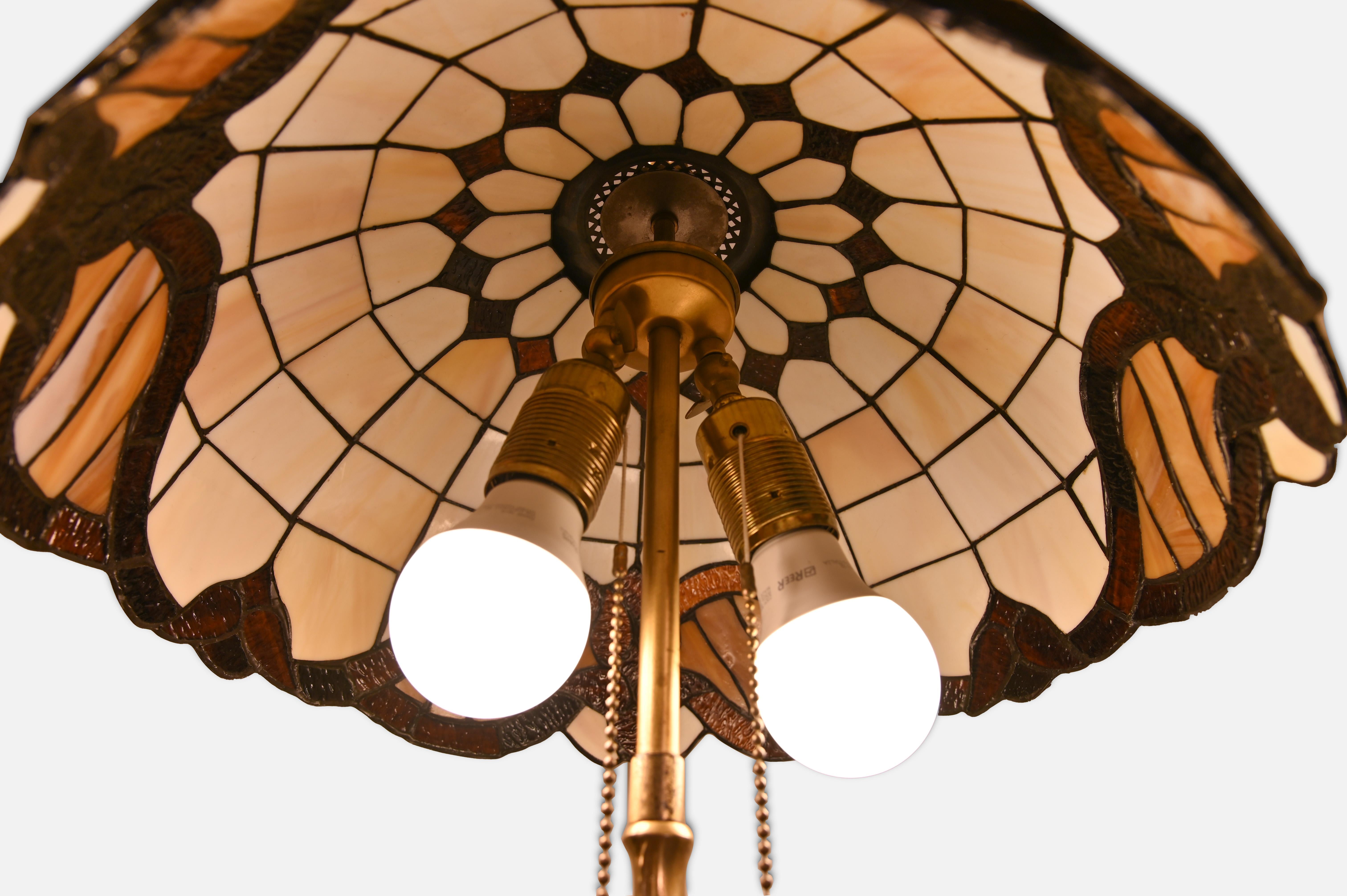 Mid-20th Century Tiffany Style Table Lamp, 1950s