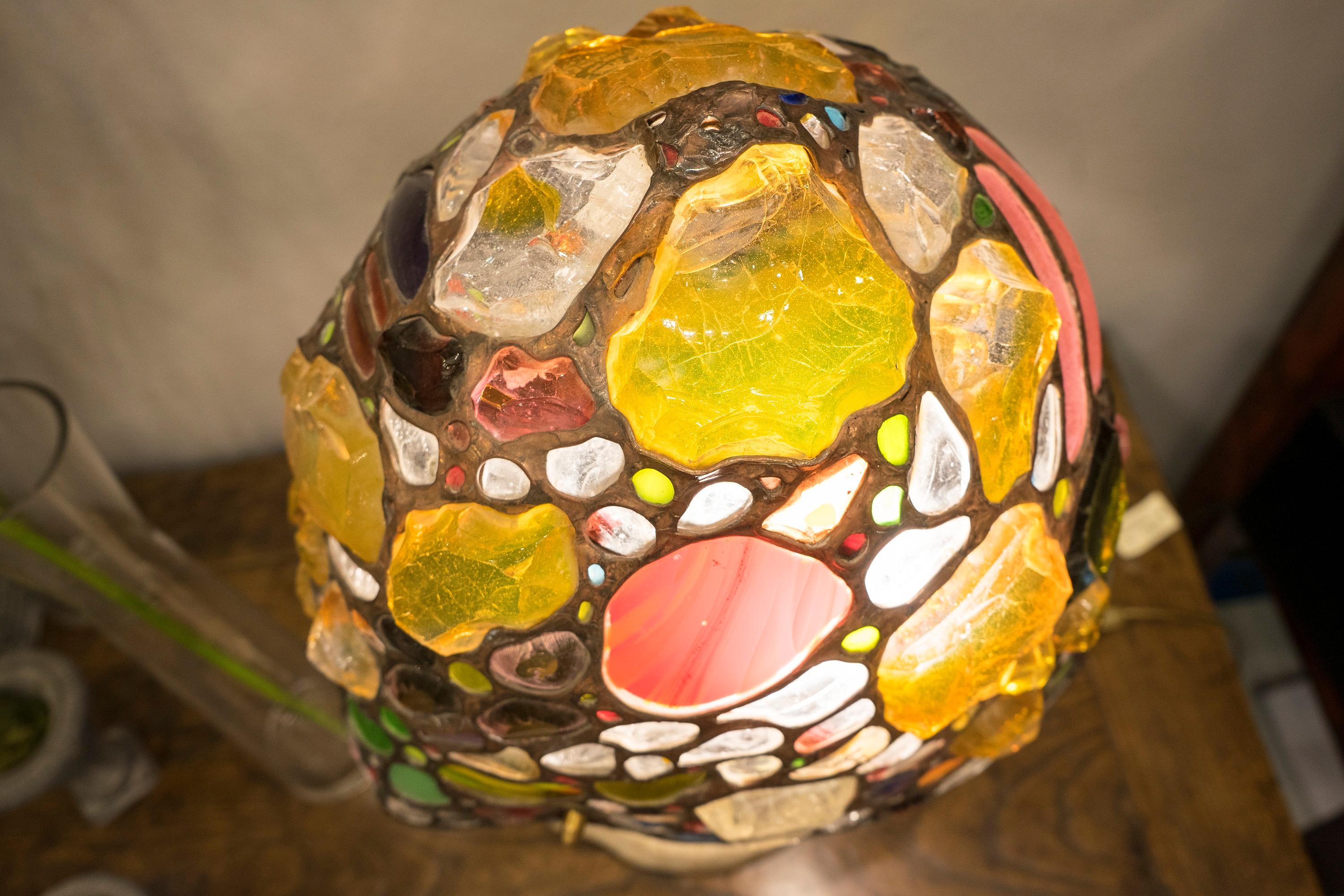 Hand-Crafted Tiffany Style Table Lamp, Coloreful  Glass and Leaded in Copper, Marble, Signed