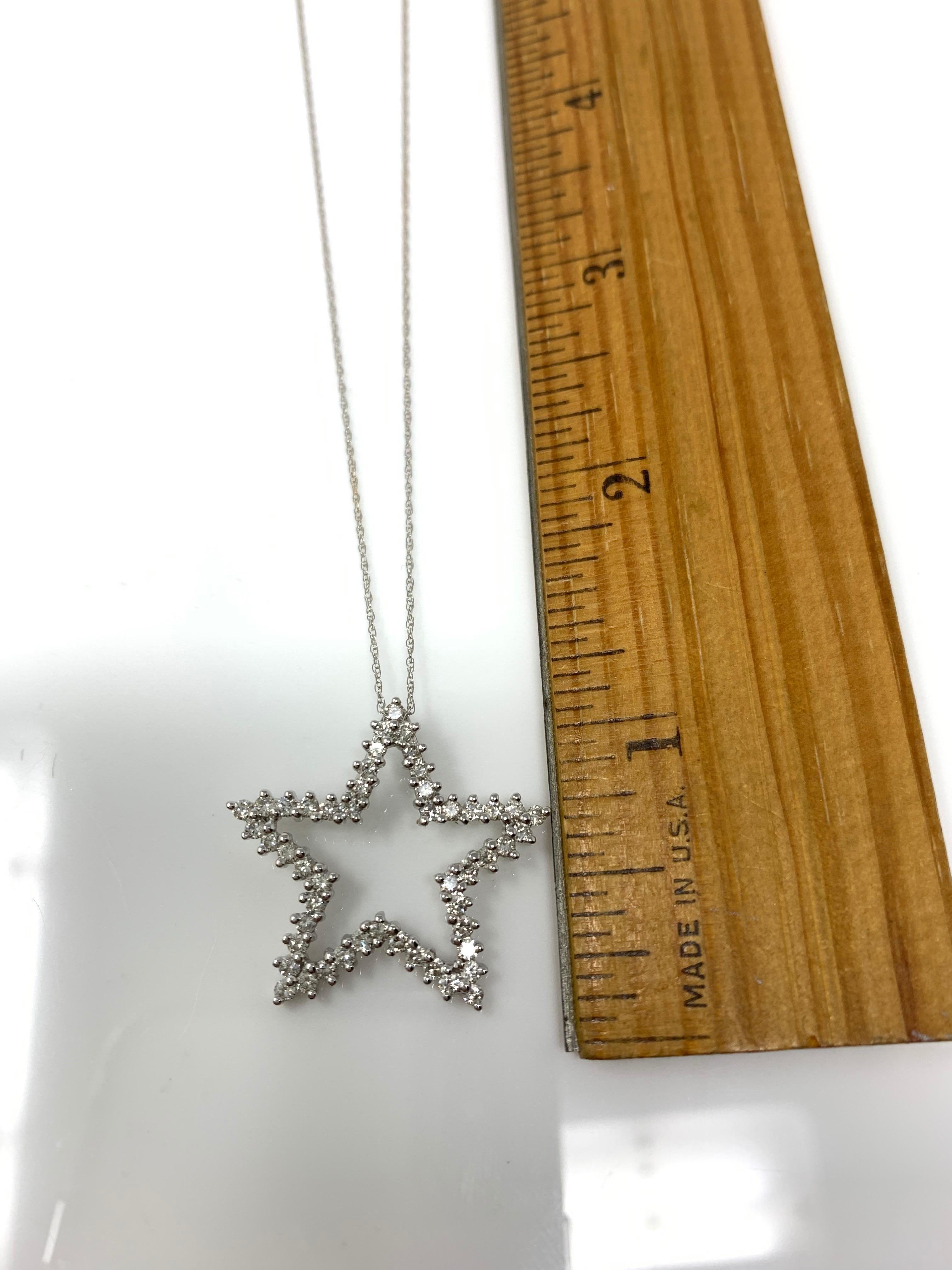 Pendentif étoile blanche en diamants ronds et brillants de style Tiffany.  Unisexe en vente