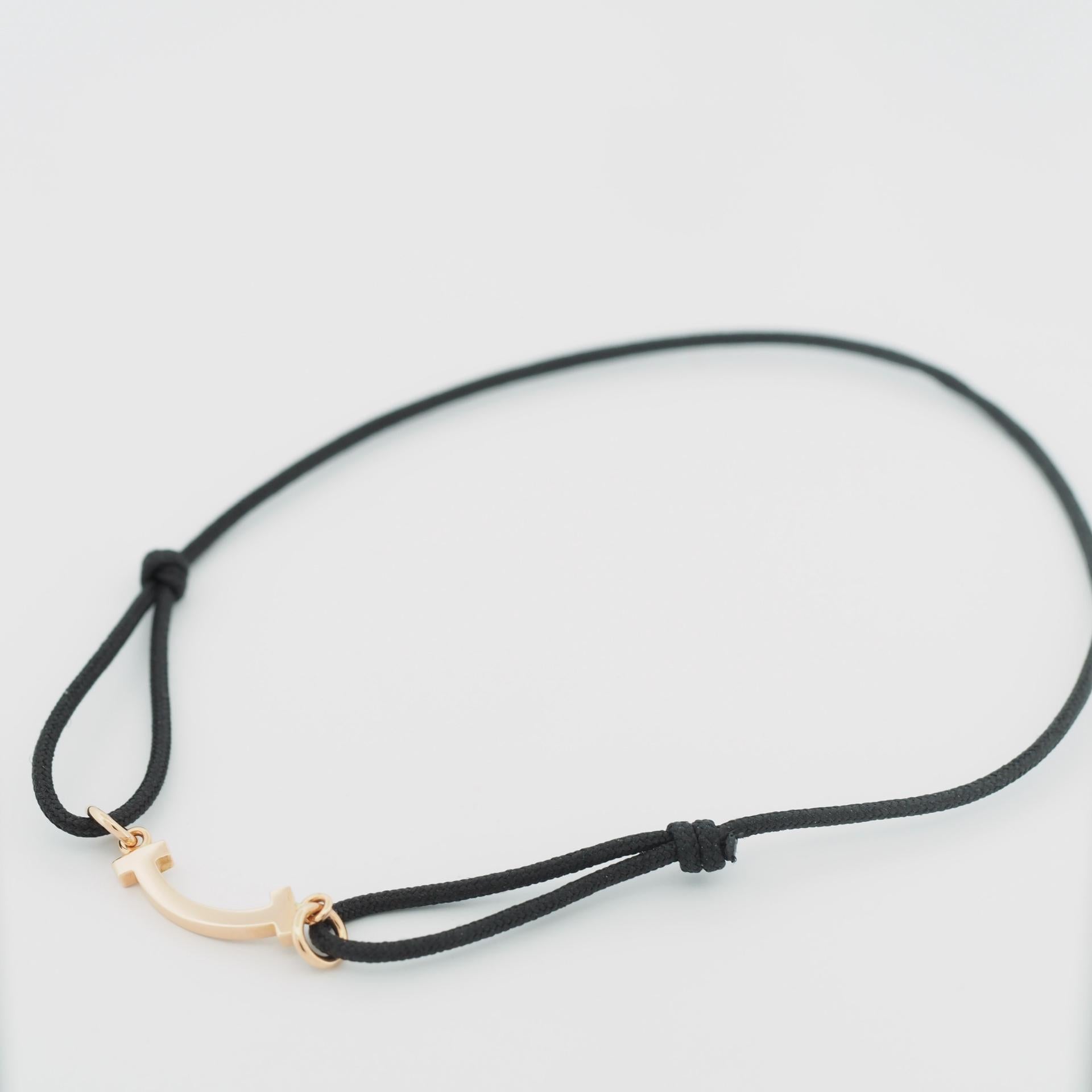 Marca Pulsera Sonrisa Tiffany T Auténtica
Piedras: ---
Metal: Oro rosa de 18 quilates
Longitud de la pulsera: Ajustable, se adapta a muñecas de 5,25