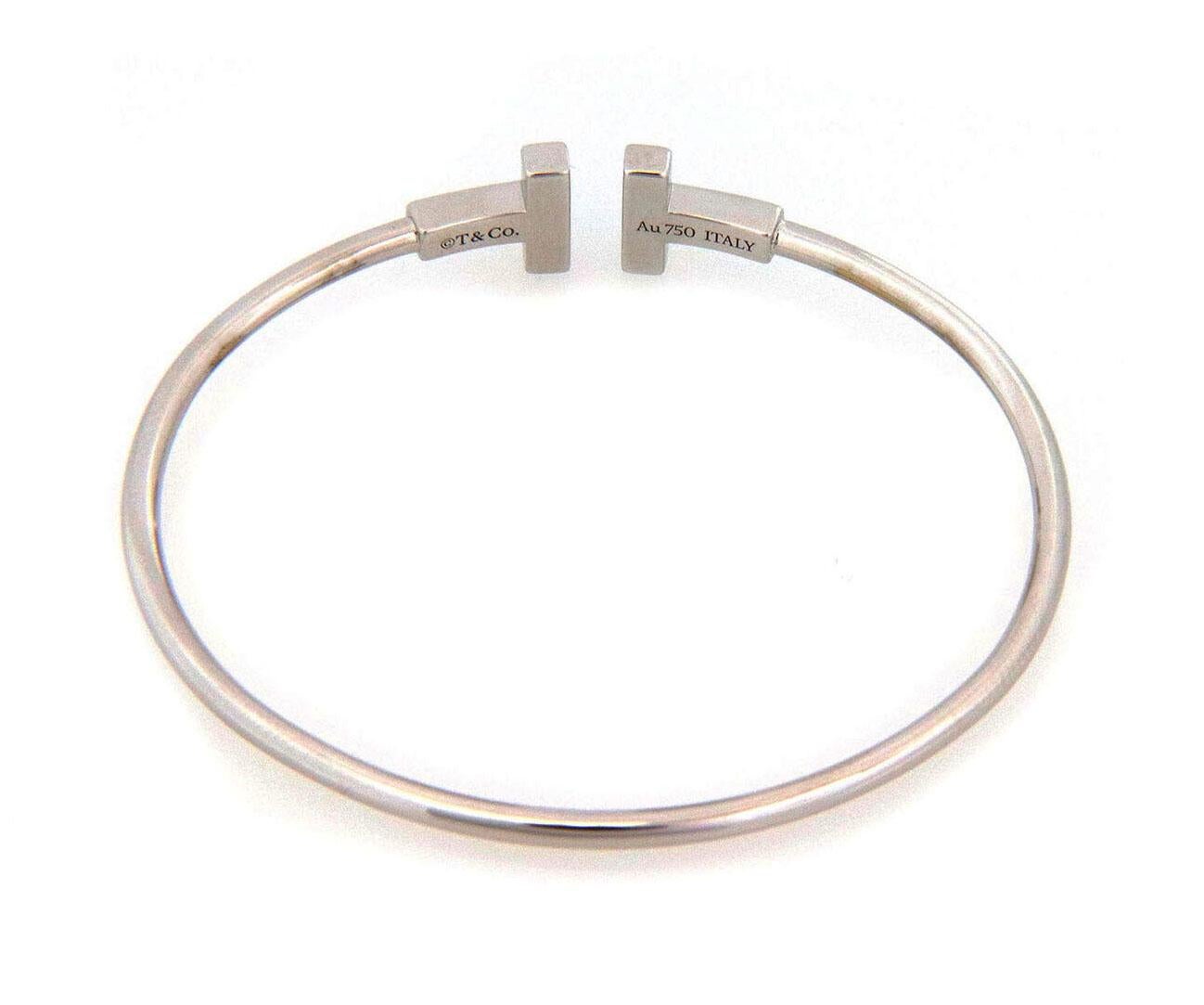 Moderne Tiffany T Wire Bracelet manchette élastique en or blanc 18 carats et turquoise  en vente