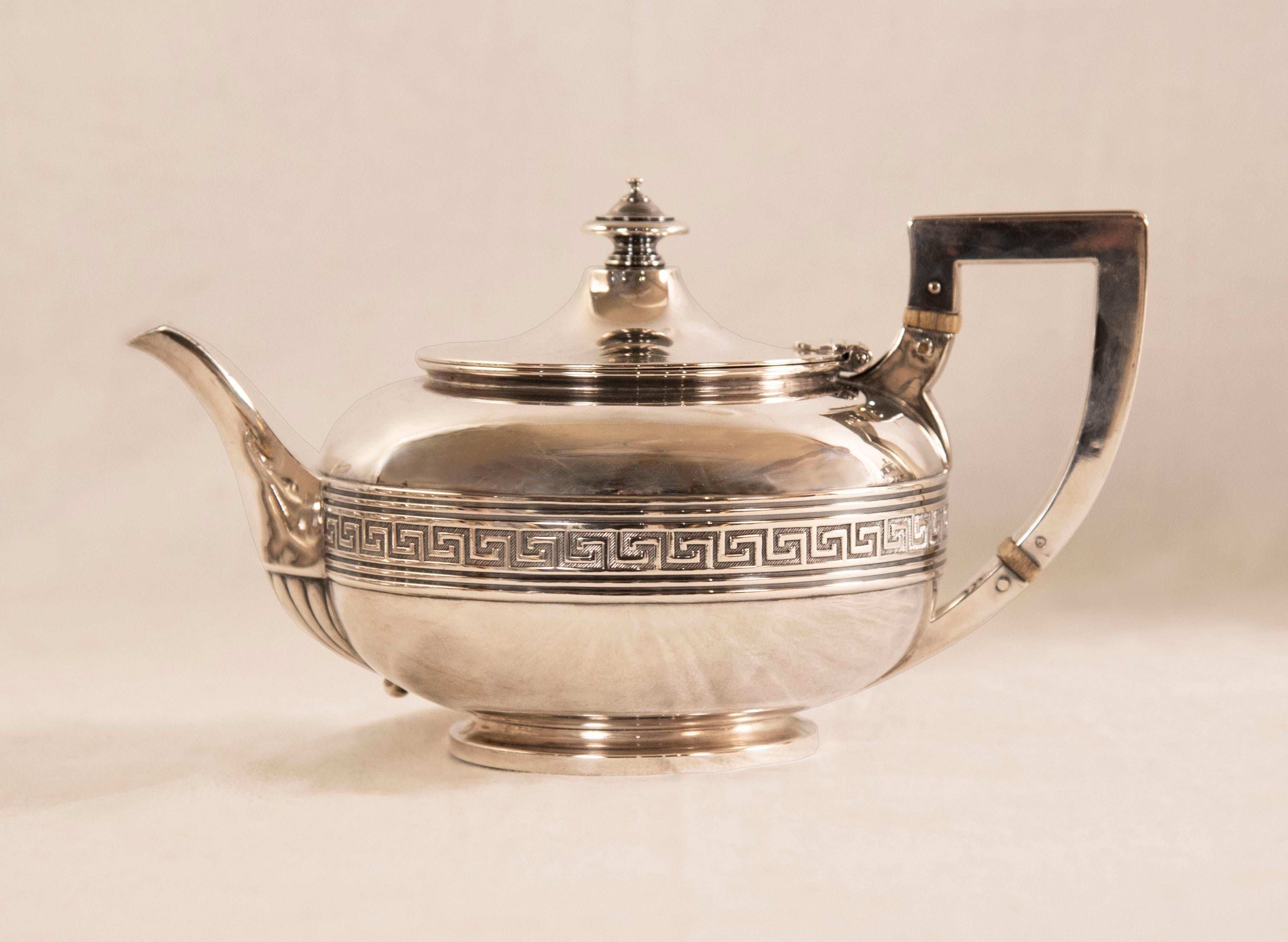 20th Century Tiffany Tea and Coffee English Sterling Silver Set For Sale
