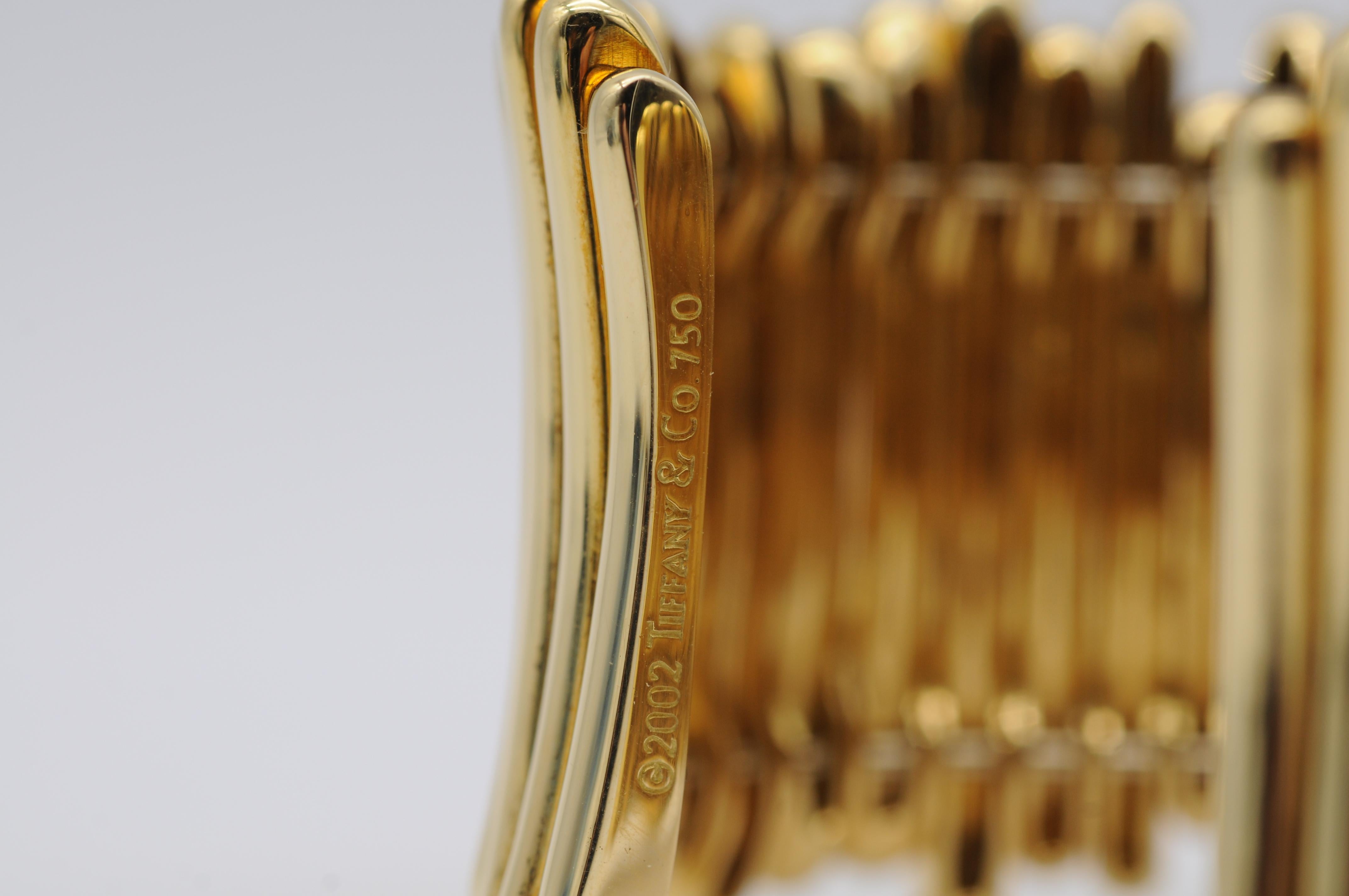 Tiffany Tiffany&Co Bangle in 18k Yellow Gold For Sale 12