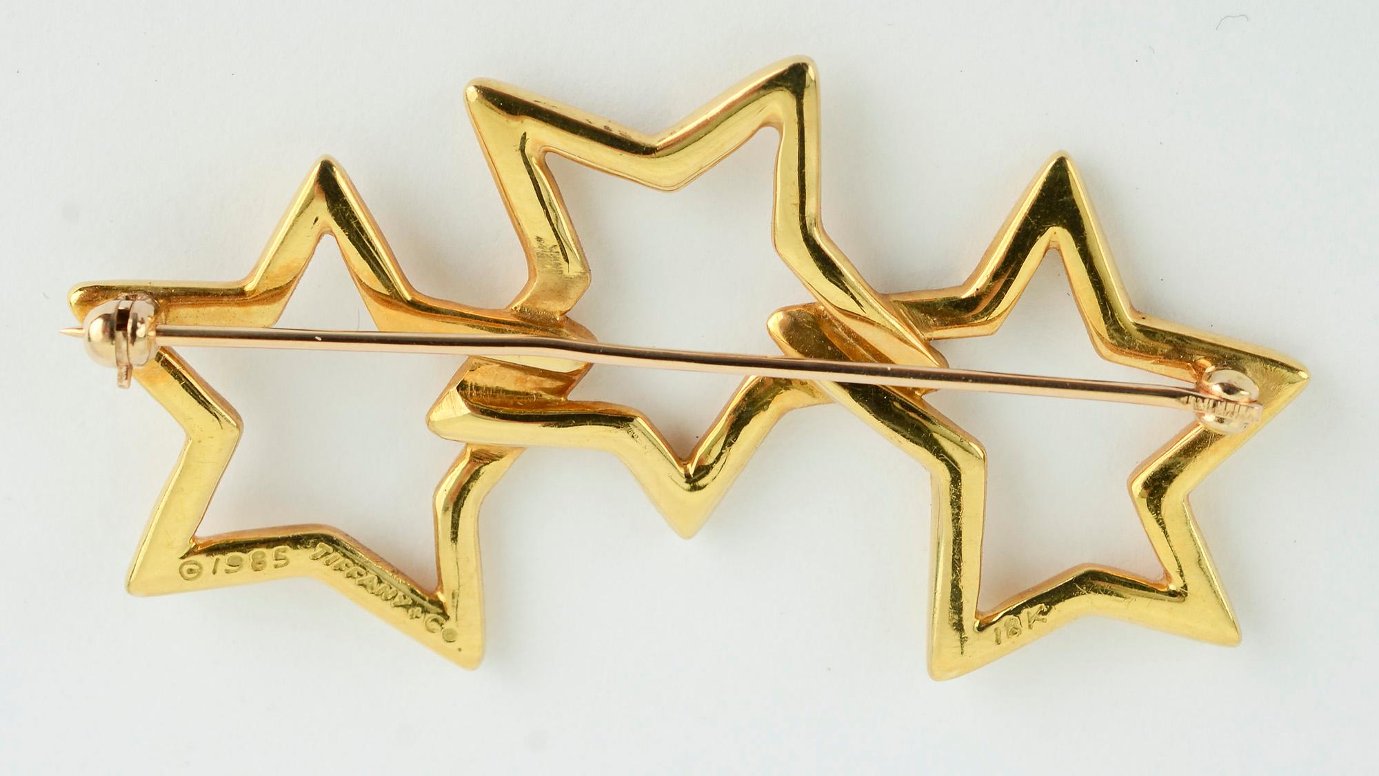 Tiffany Triple Stars Gold Brooch In Excellent Condition In Darnestown, MD