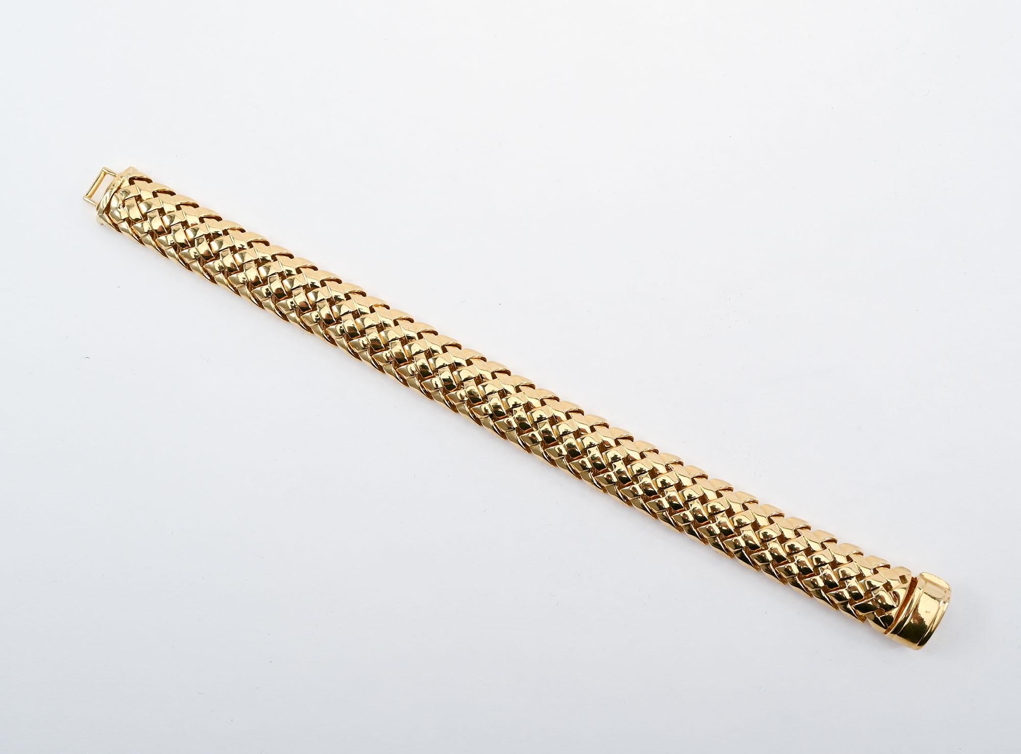 Tiffany Vannerie Pulsera Tejida Oro en Excelente estado para la venta en Darnestown, MD