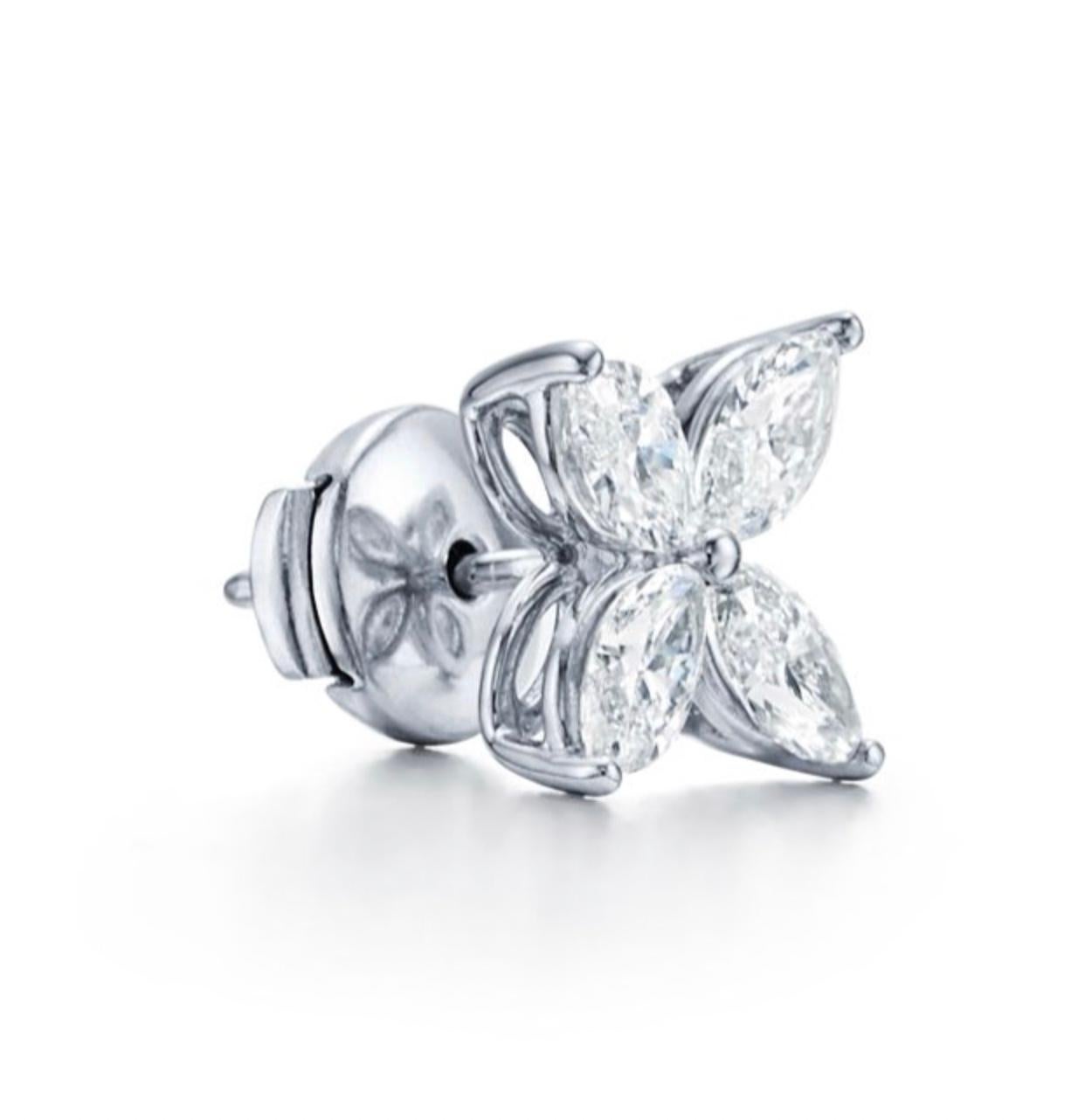 Mouvement esthétique Boucles d'oreilles Tiffany Victoria avec diamants en vente