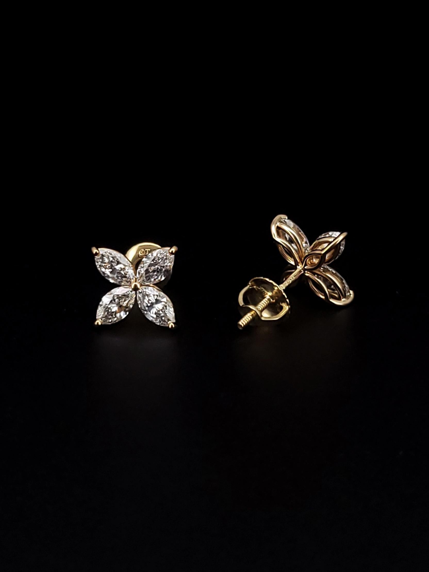 Donna Orecchini Tiffany Victoria con diamanti in oro giallo 18K Grande in vendita