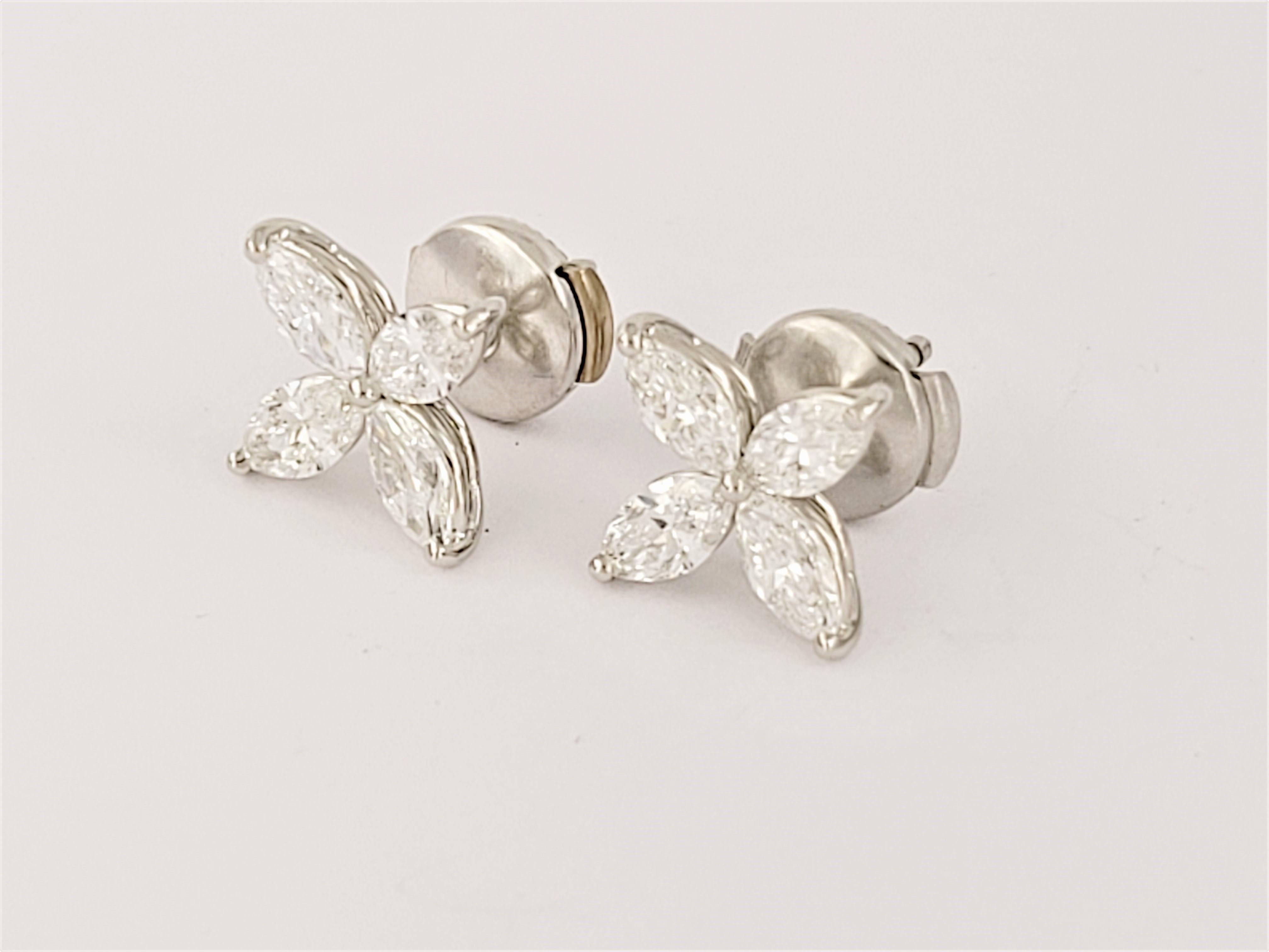 Tiffany Victoria Diamond Earrings in PT950 Medium In New Condition For Sale In New York, NY