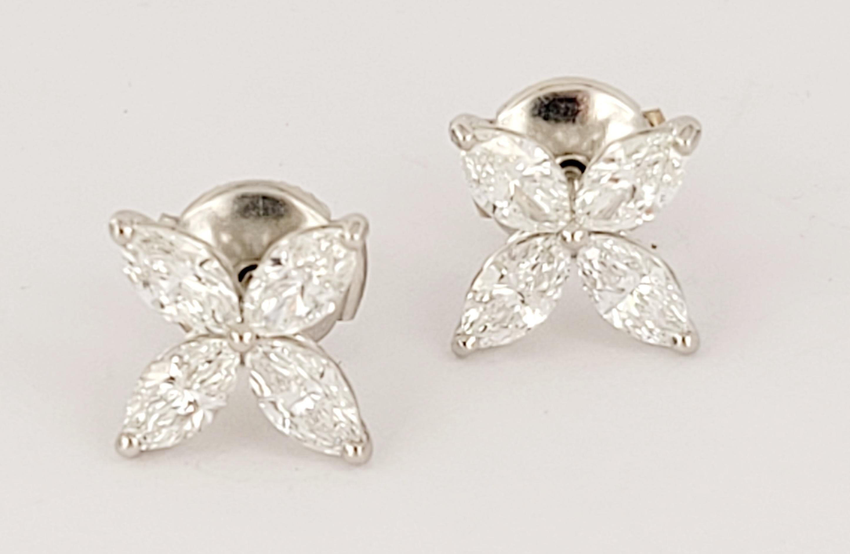 Women's Tiffany Victoria Diamond Earrings in PT950 Medium For Sale