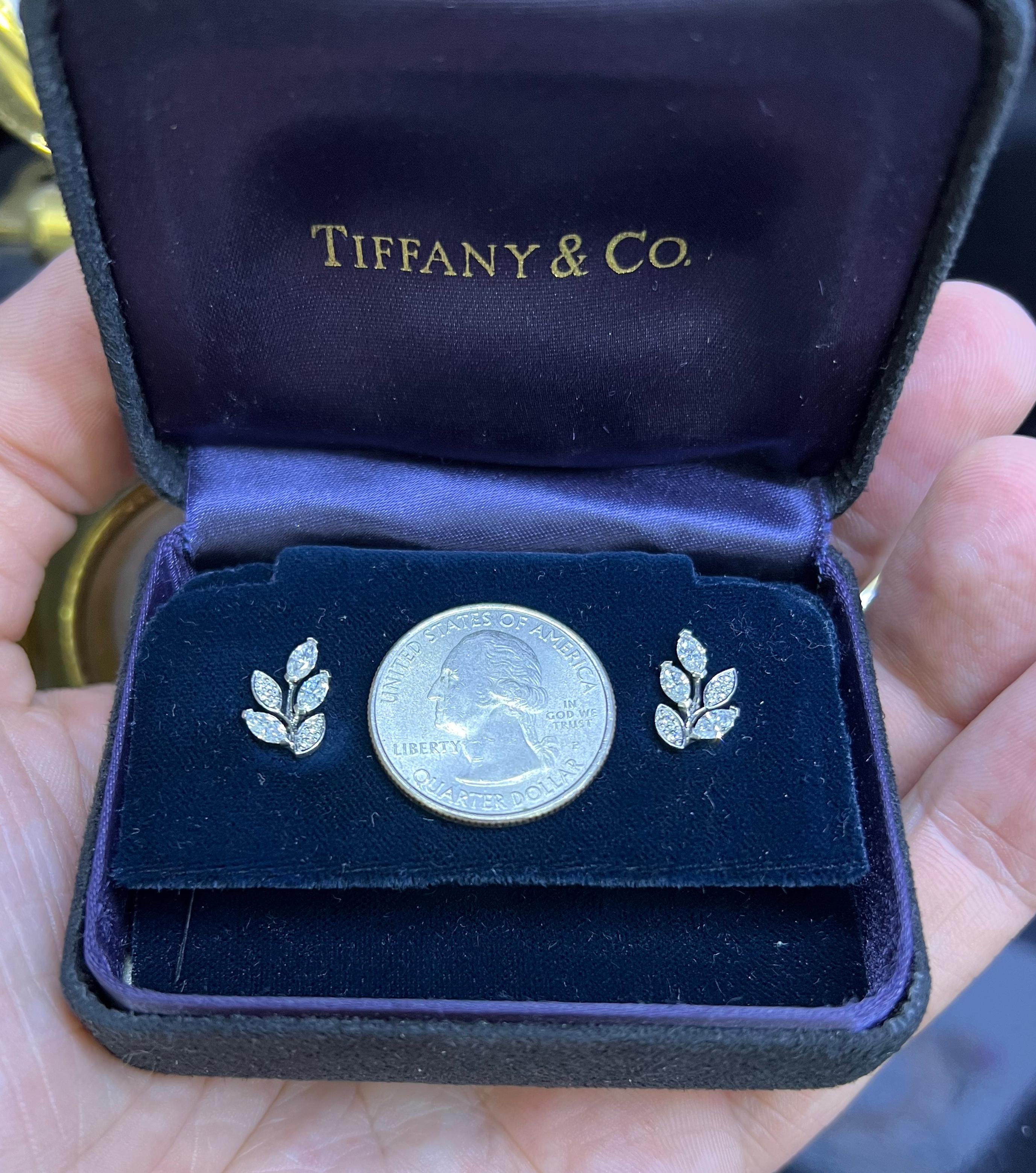 Tiffany & Co. Victoria Diamant-Ohrringe aus Platin mit Weinreben-Diamant, Größe Small 0,64 Karat. Damen im Angebot
