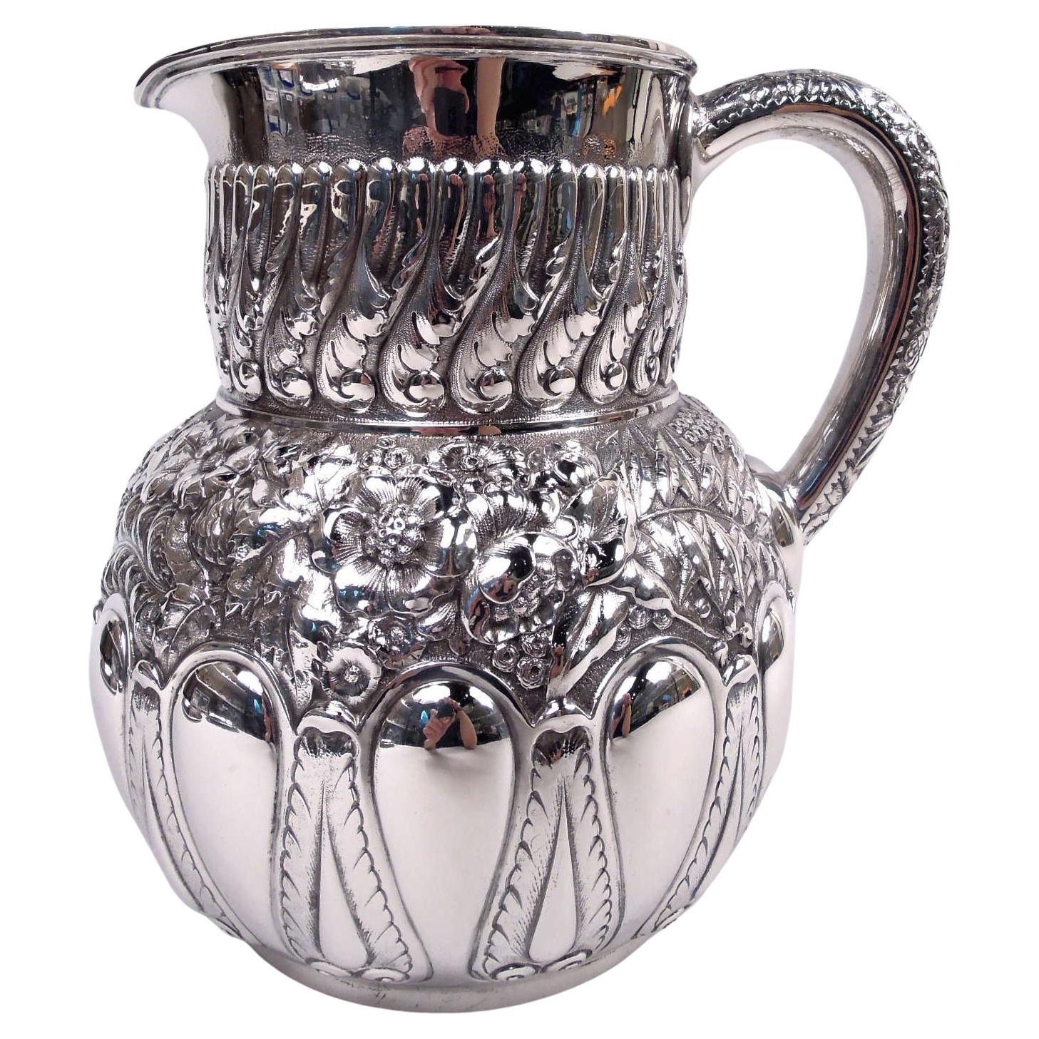 Pichet à eau en argent sterling Tiffany Victorian Classical Repousse