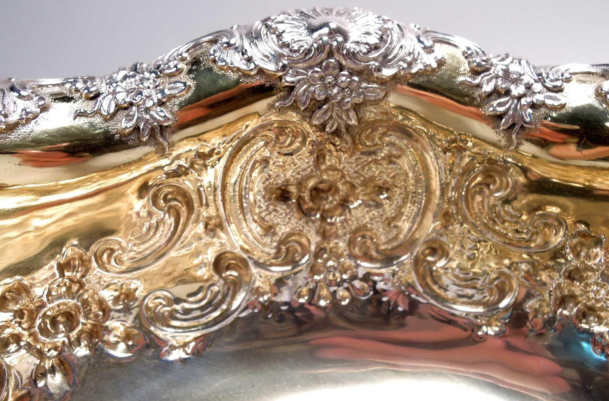 Tiffany Victorian Classical Sterling Silver Shell & Scroll Bowl For Sale 3