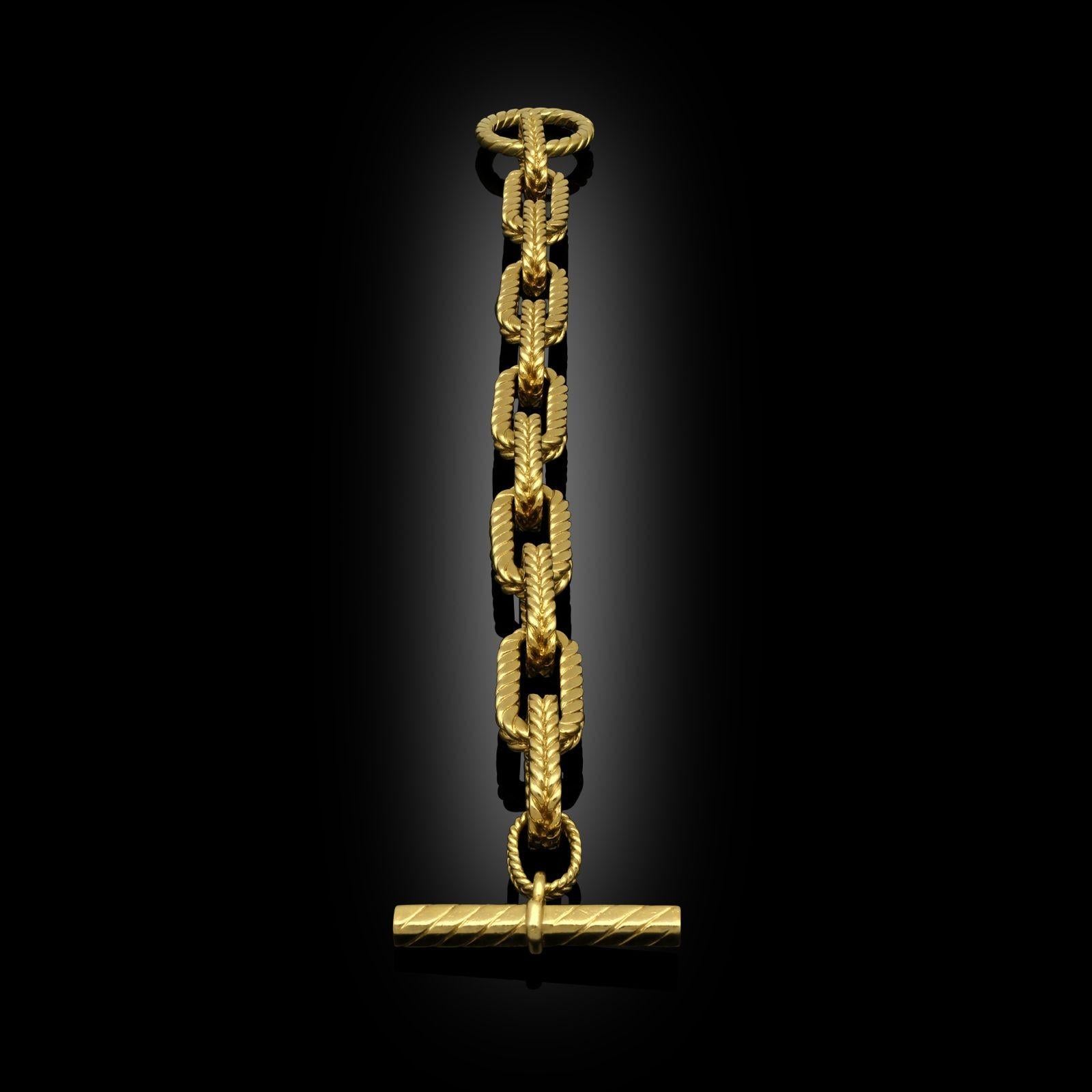 Tiffany Vintage 18ct Yellow Gold Anchor Link Bracelet Circa 1980 In Good Condition For Sale In London, GB
