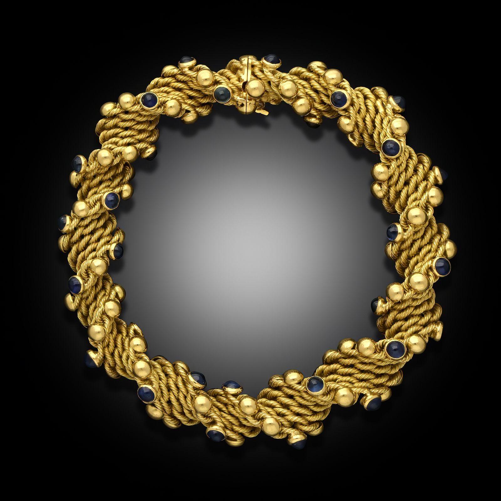 Cabochon Tiffany Vintage 18ct Yellow Gold & Sapphire Helix Bracelet circa 1970 For Sale