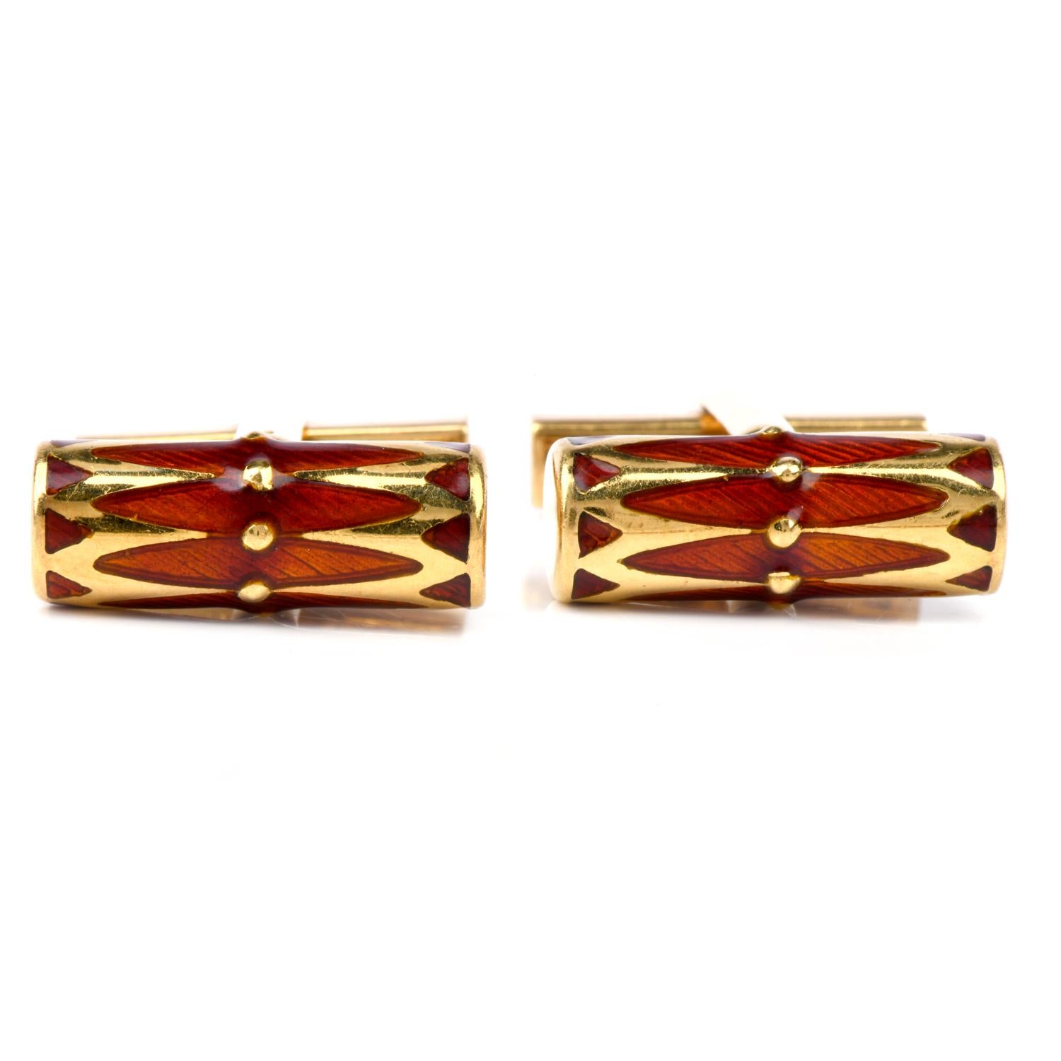 These eye-catching vintage 1970’s barrel shaped Cufflinks were crafted in 18K gold.
Covering the top and offering a beautiful accent color is  an Orange Red Enamel finish.
Measuring appx. 20.0mm x 7.0mm, 
Weight; 16.5 Grams
These Collectable